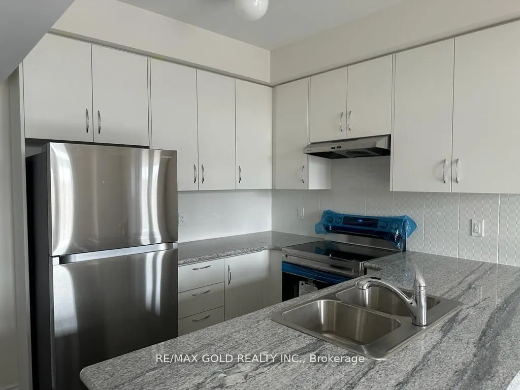 30 Halliford Place #216