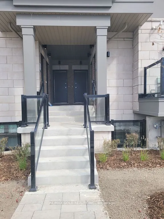 30 Halliford Place #216