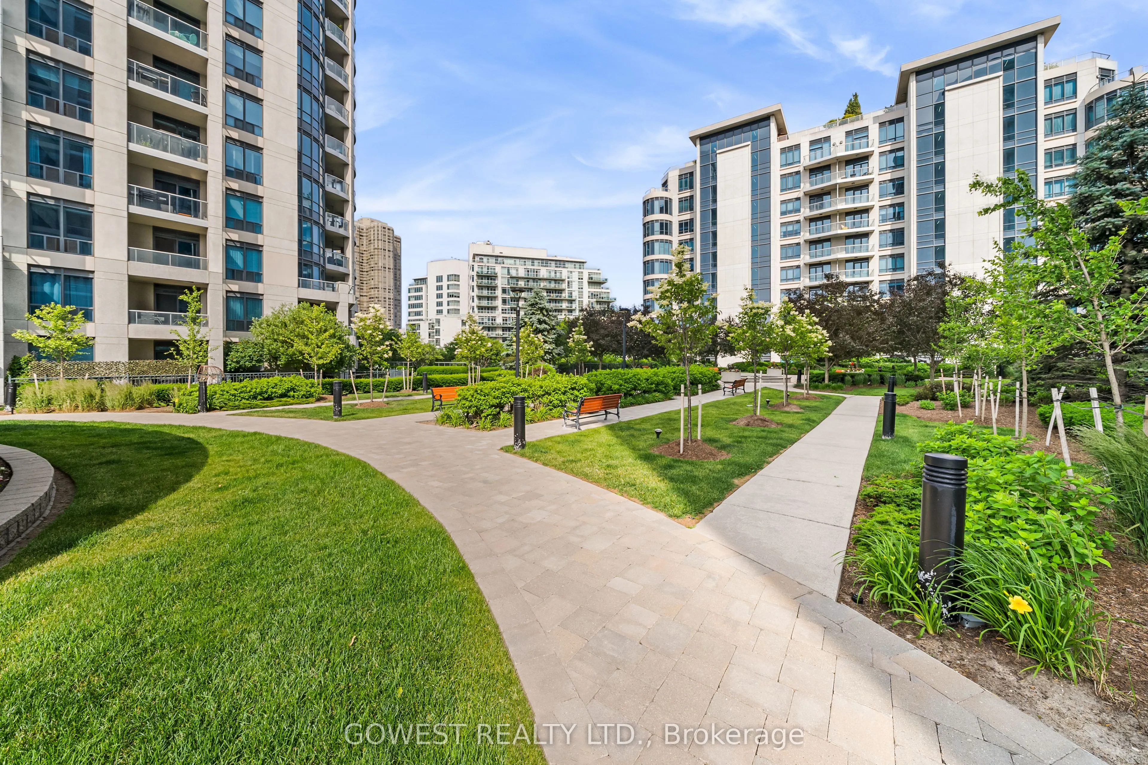 2095 Lake Shore Boulevard W #318