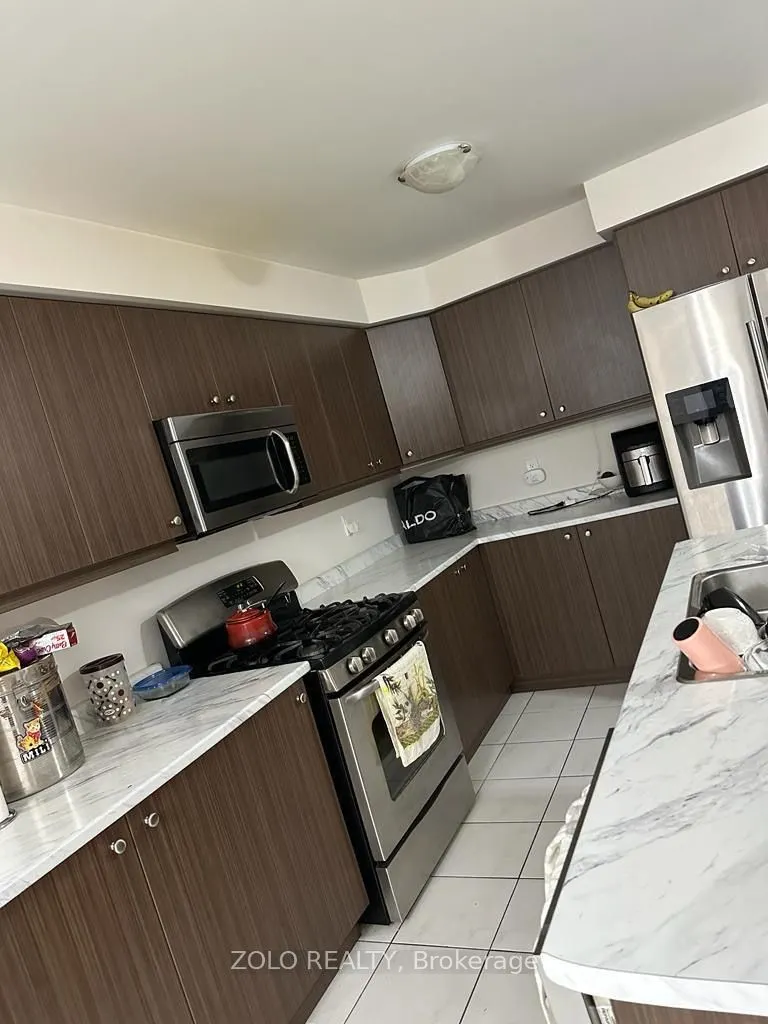 7 Poppythorn Road