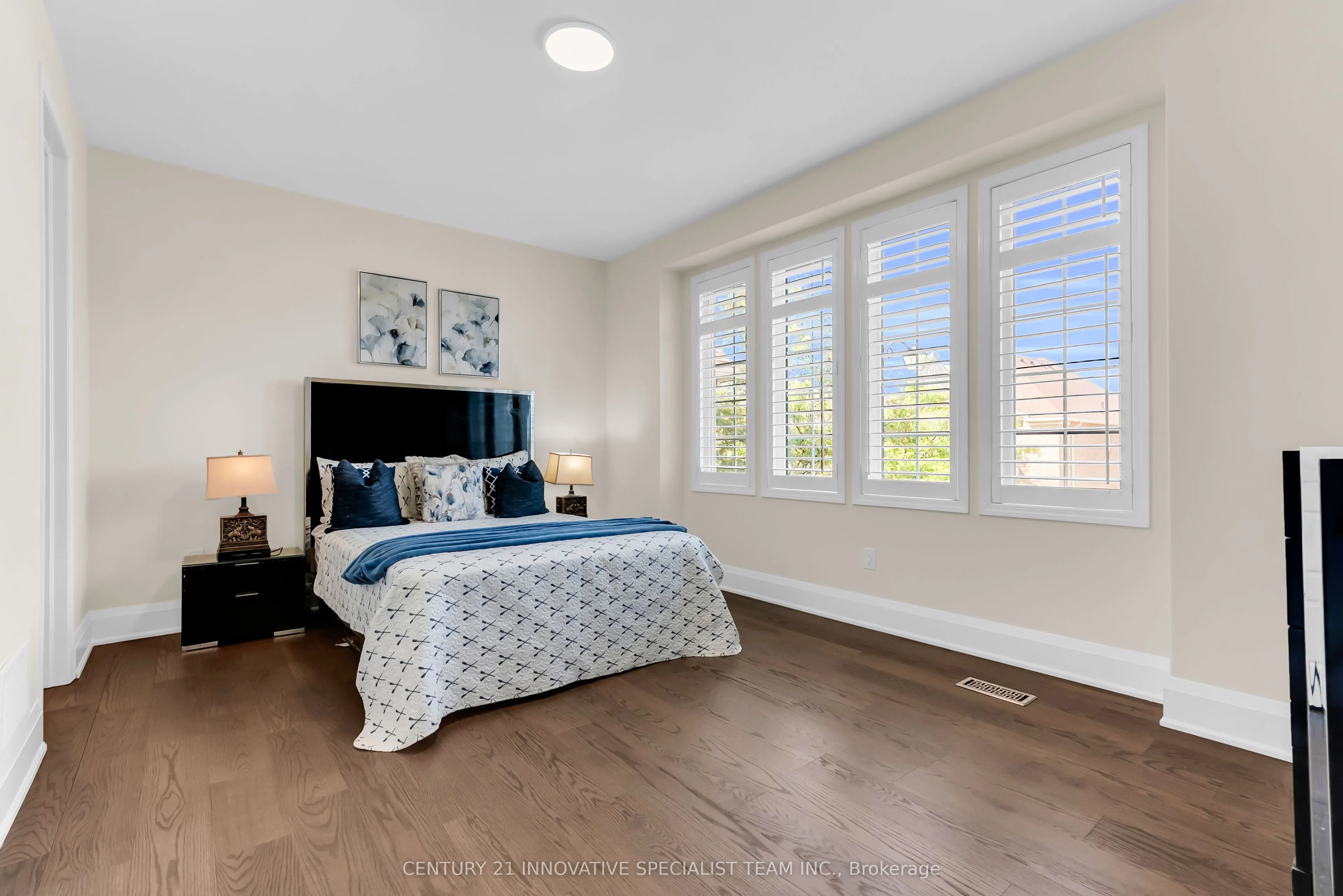 982 Syndenham Lane