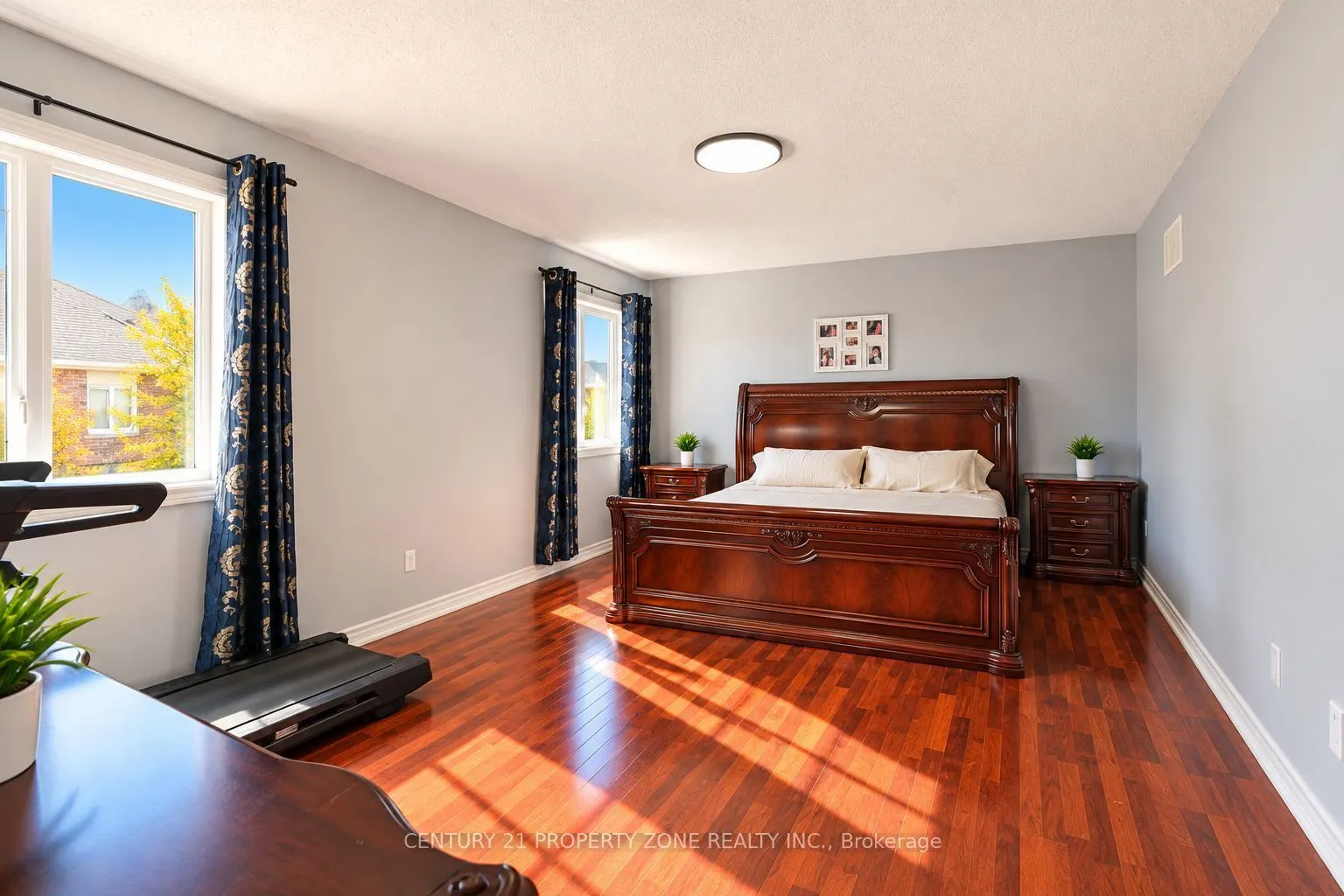 27 Sliprock Crescent