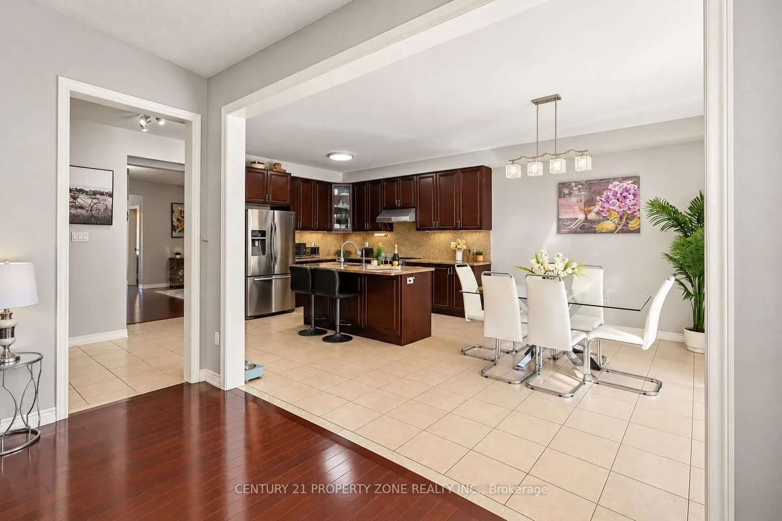 27 Sliprock Crescent