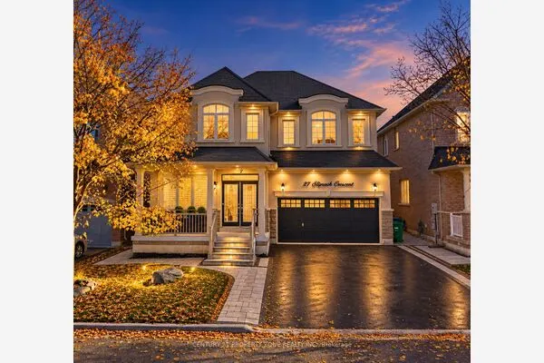 27 Sliprock Crescent