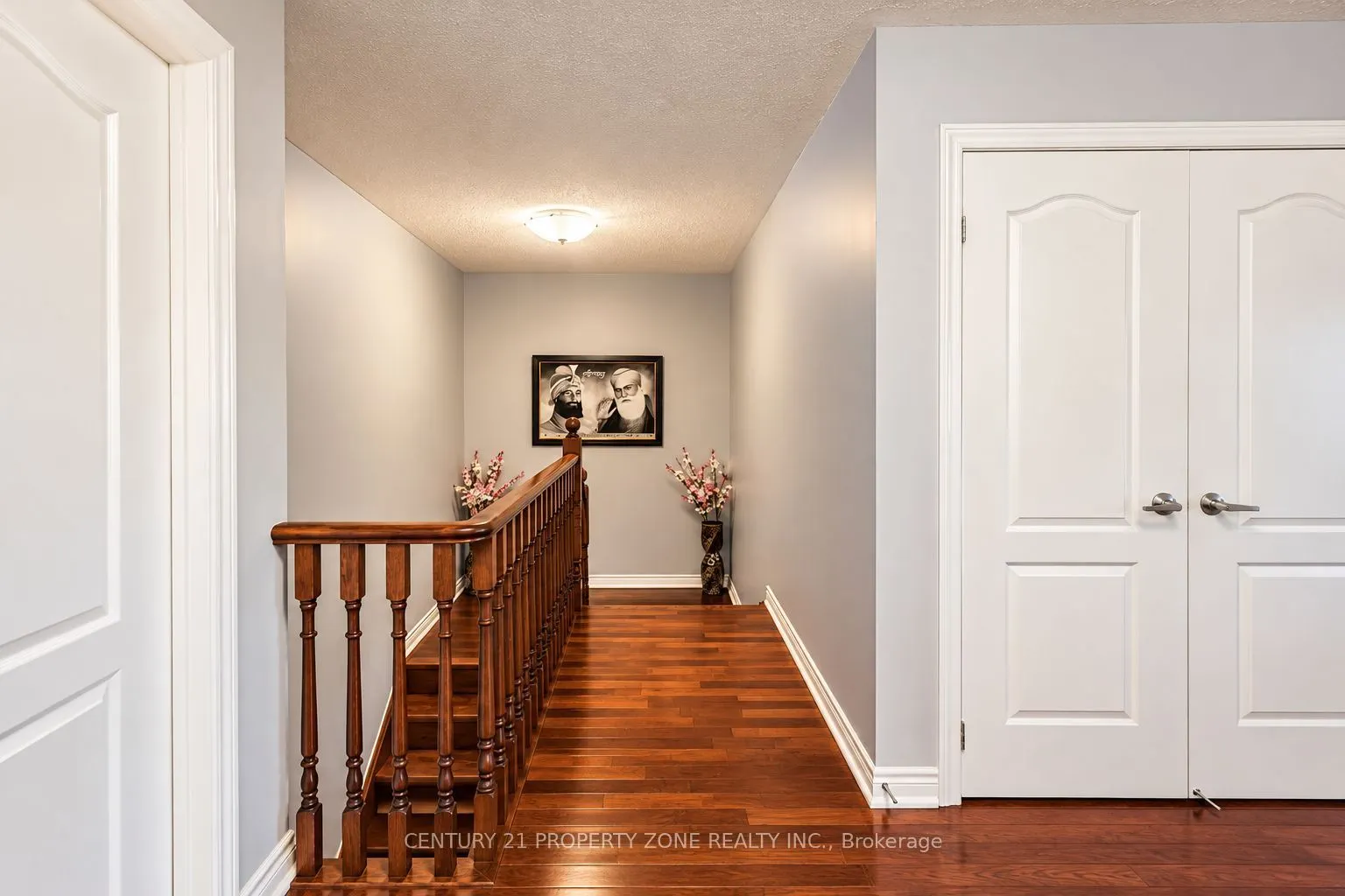 27 Sliprock Crescent