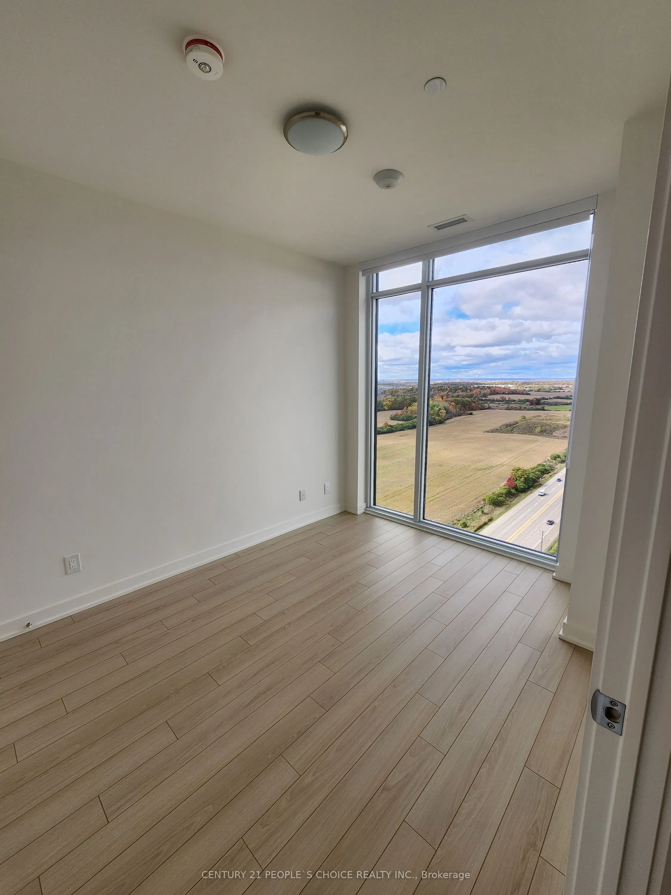 3079 Trafalgar Road #2004
