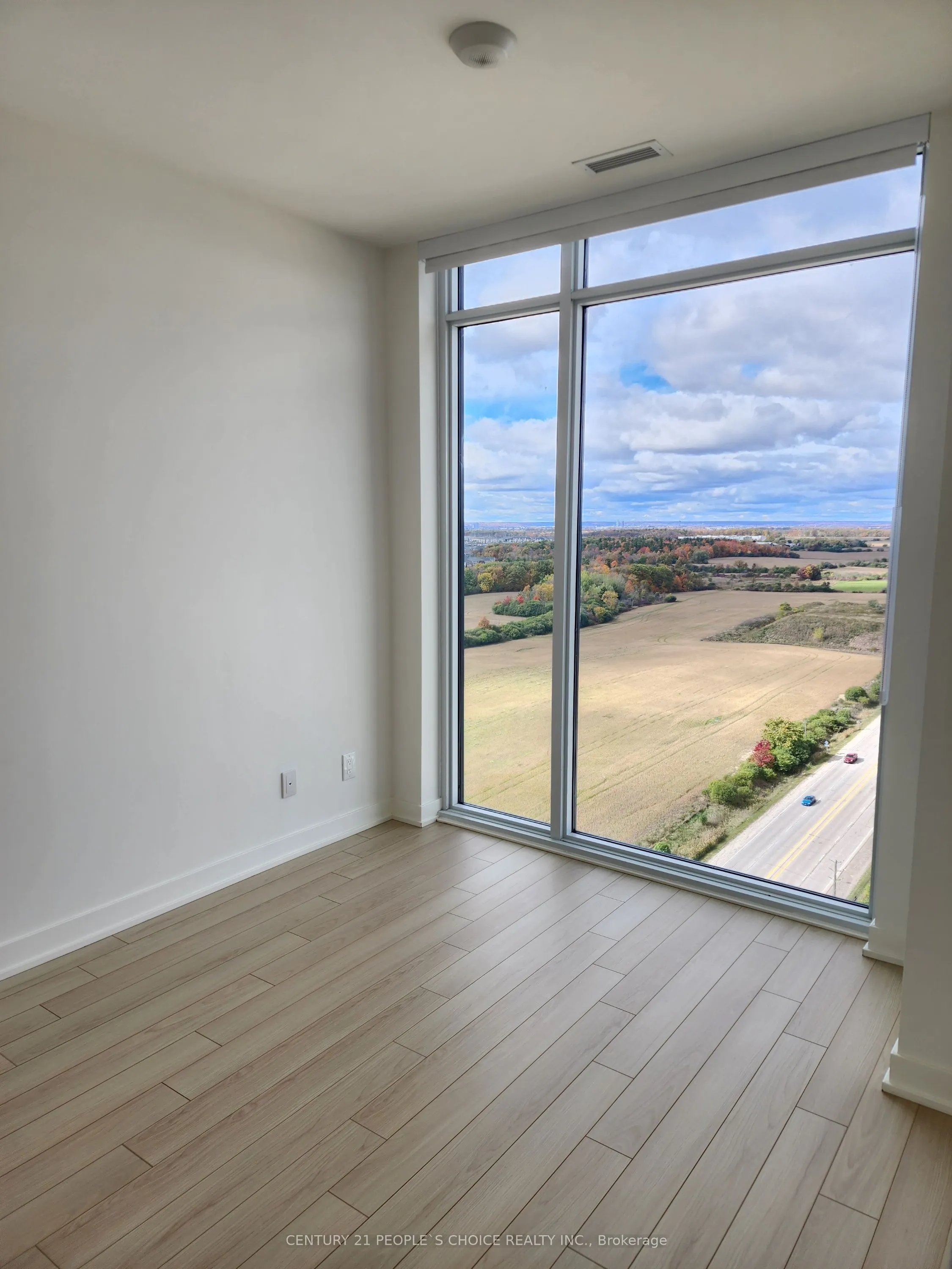 3079 Trafalgar Road #2004