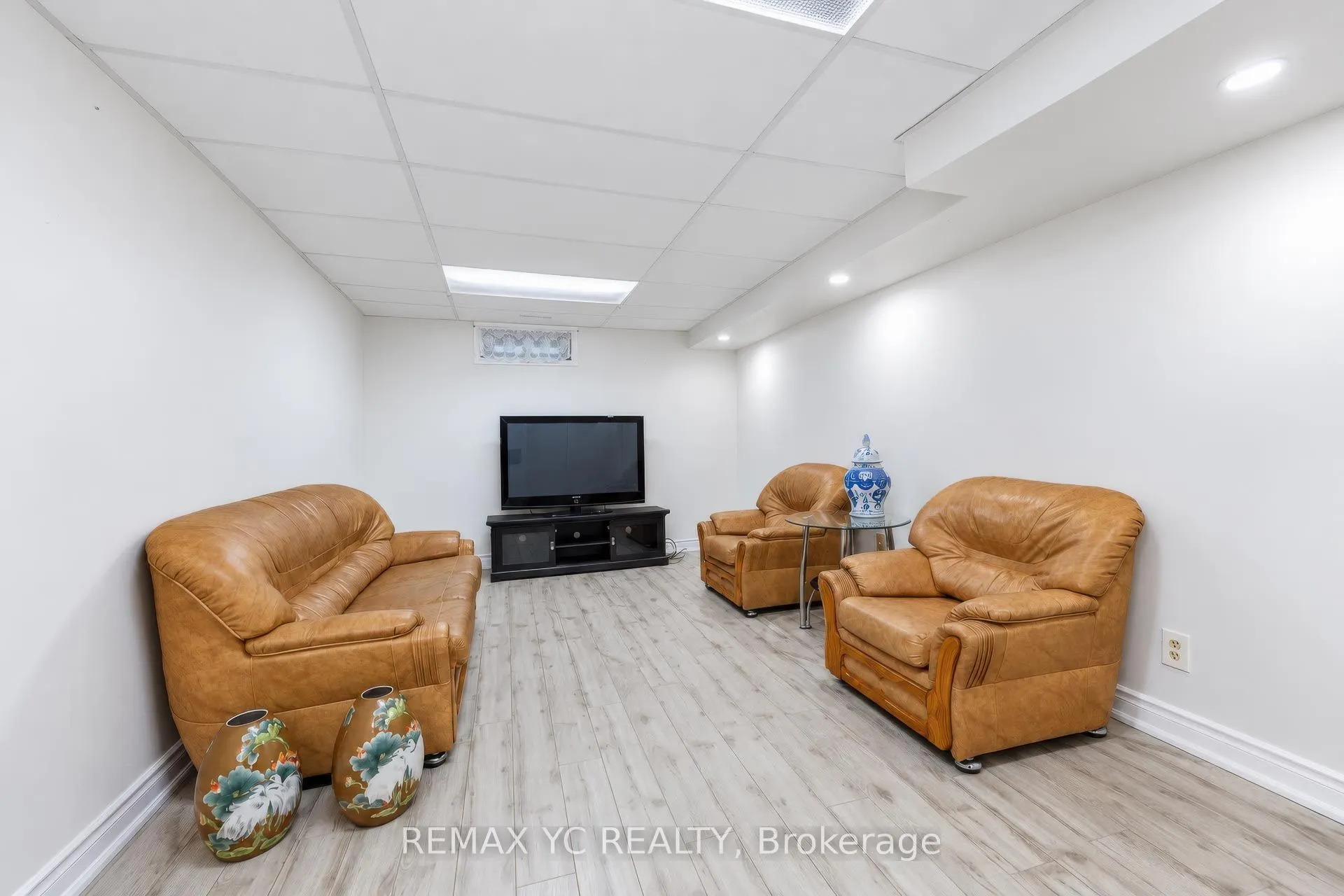 4635 Regents Terrace #52
