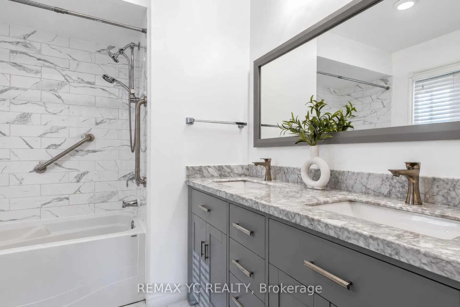 4635 Regents Terrace #52