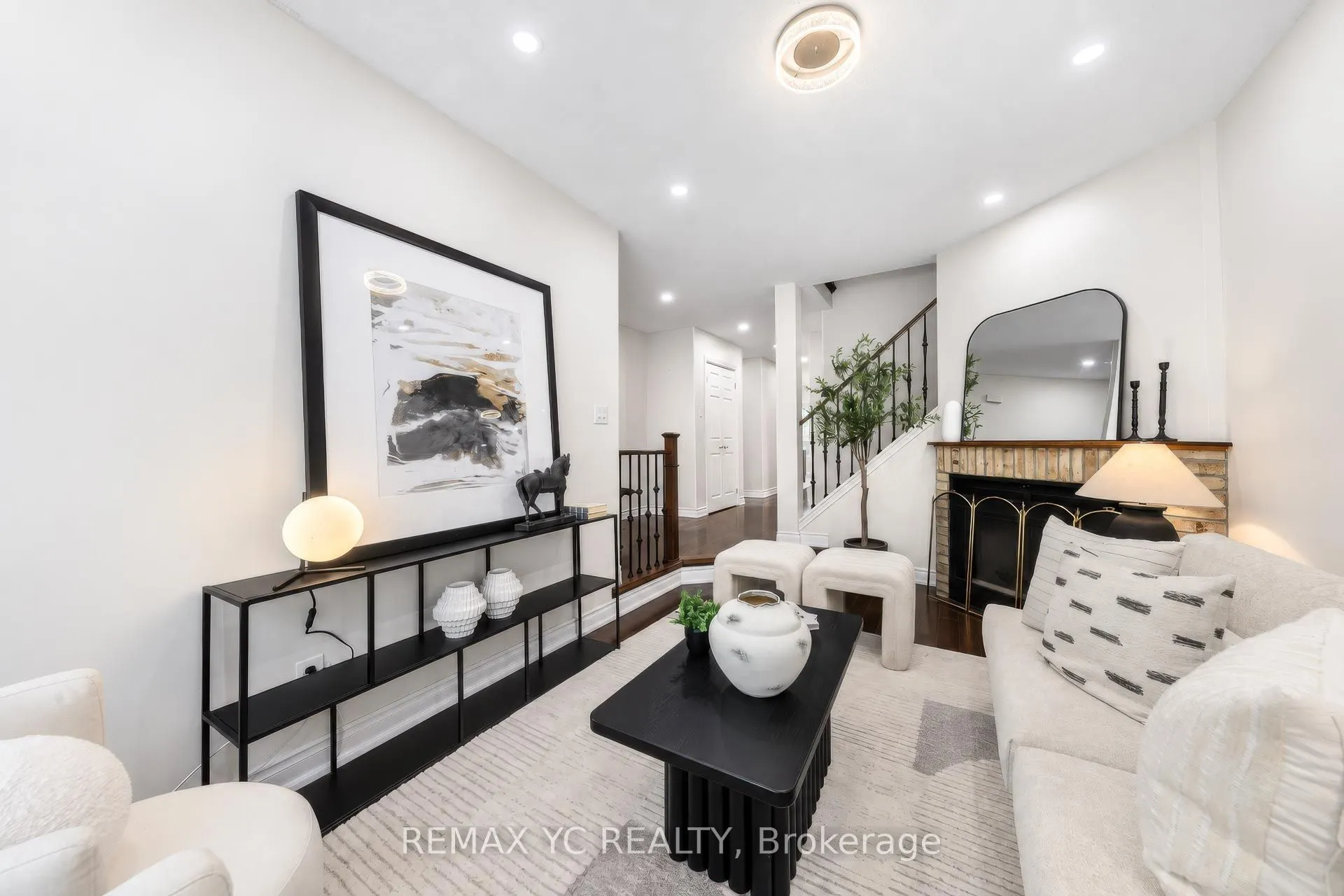 4635 Regents Terrace #52