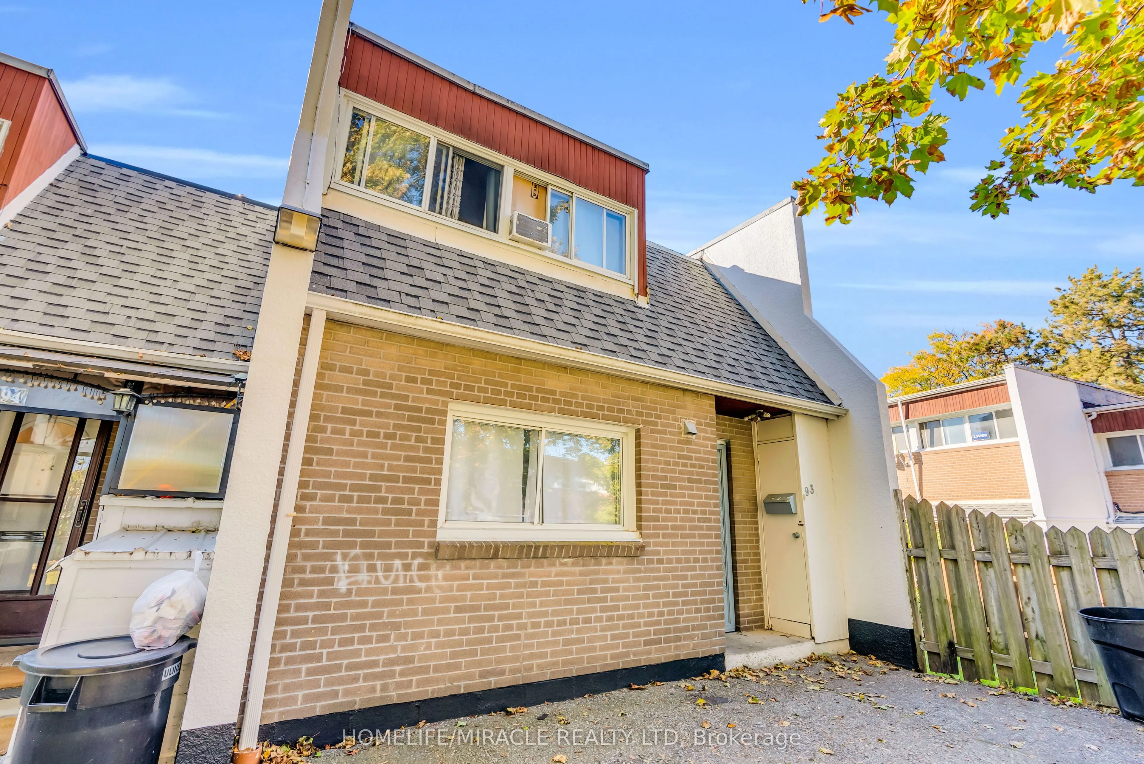 2901 Jane Street #93