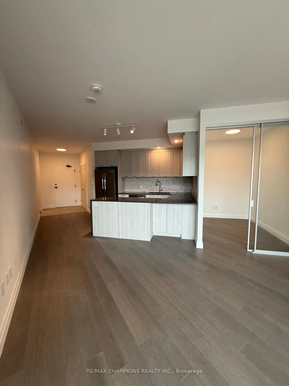 26 Mill Street #401