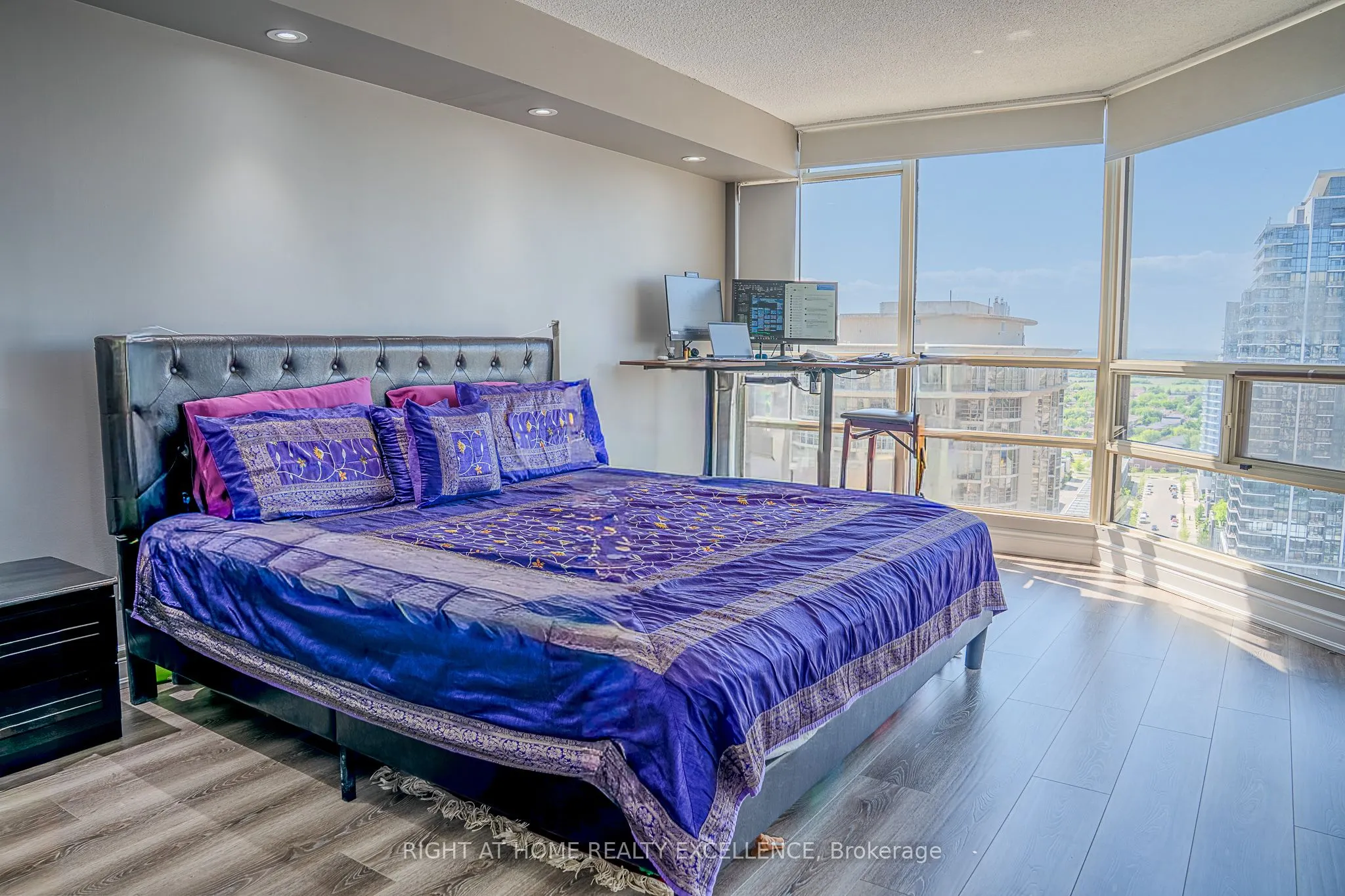 45 Kingsbridge Garden Circle #2410