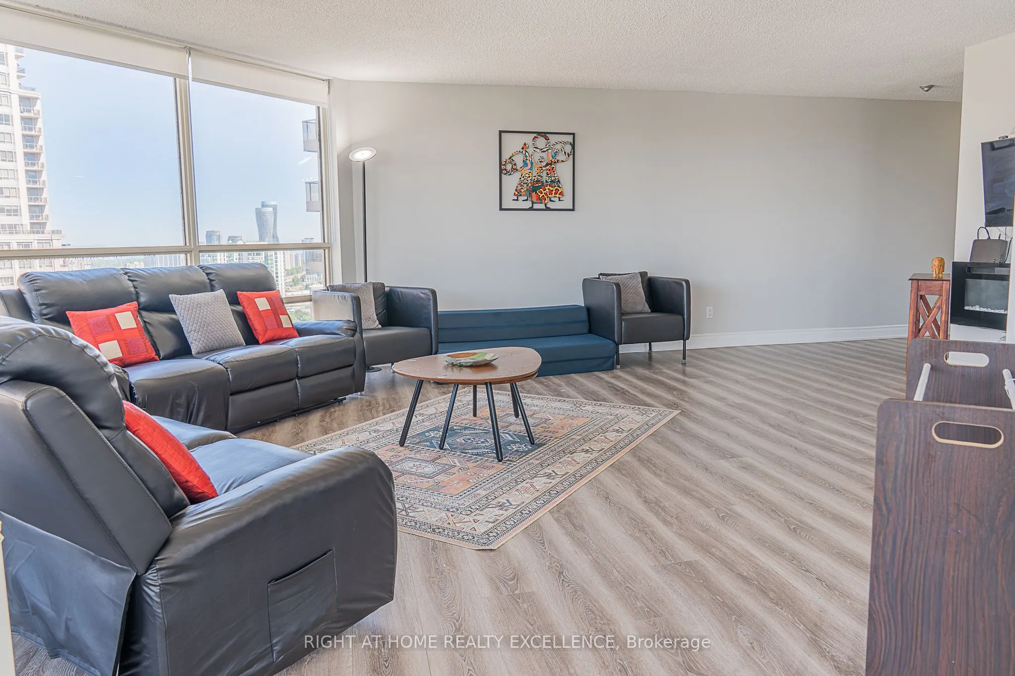 45 Kingsbridge Garden Circle #2410