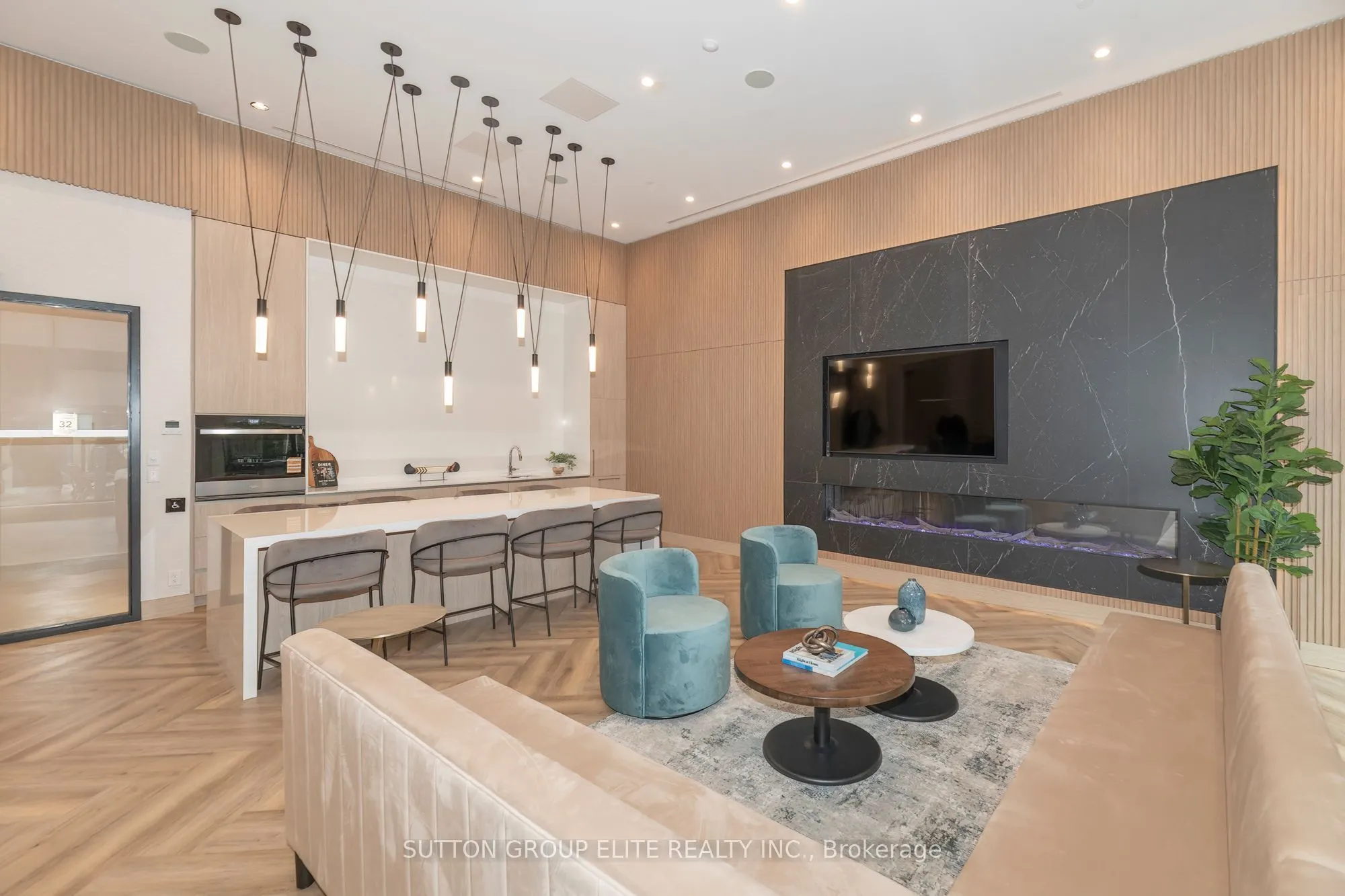 1381 Lakeshore Boulevard #315