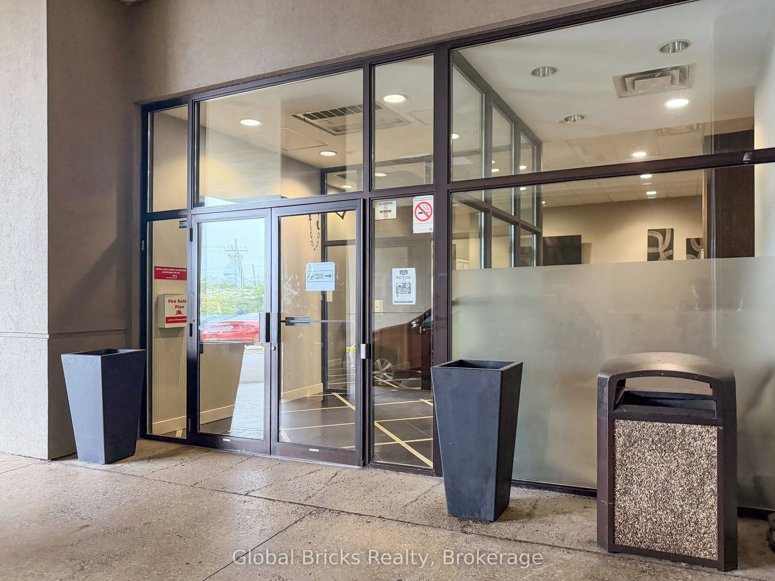 2737 Keele Street #901