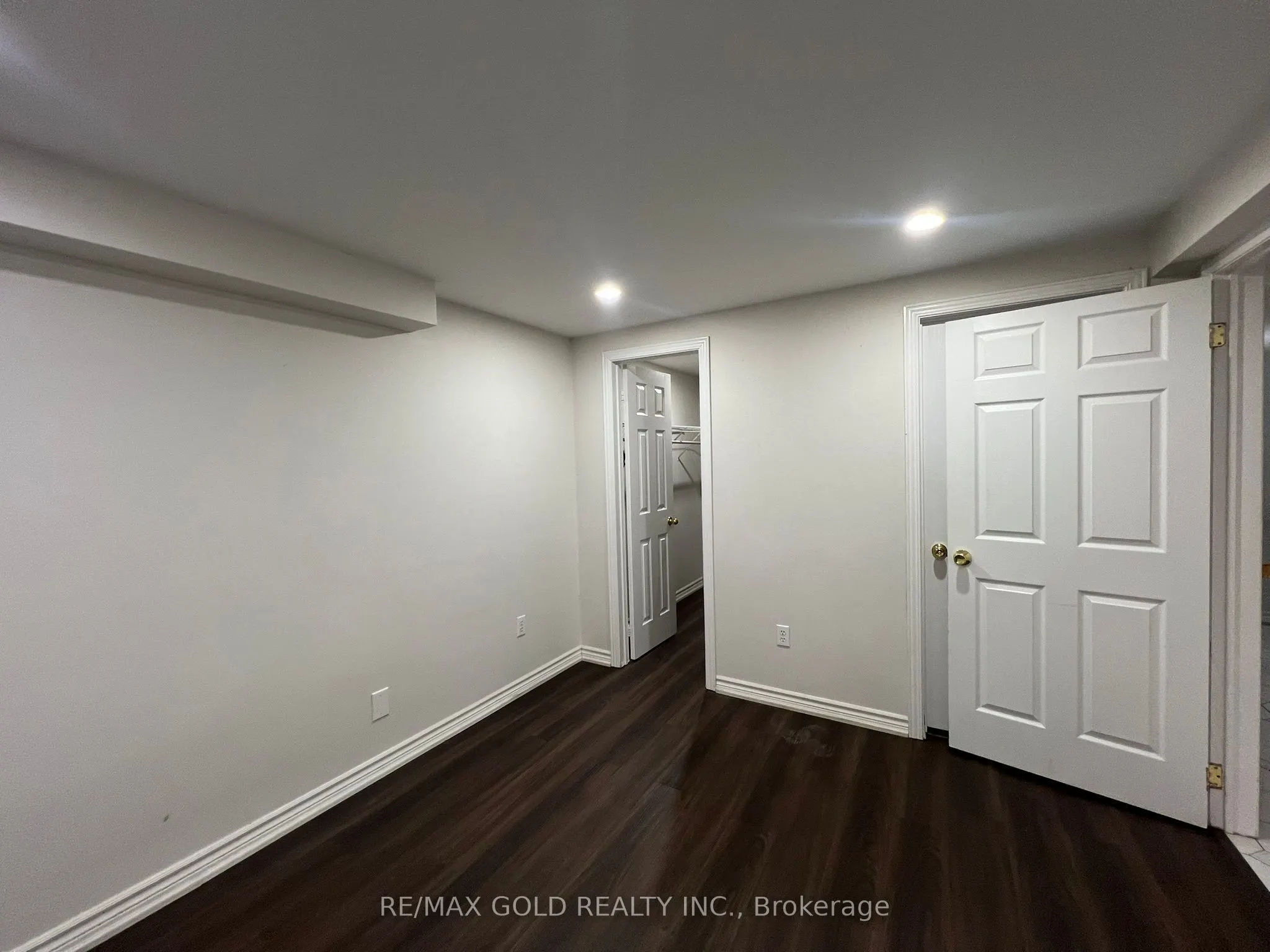 199 Sunforest Drive