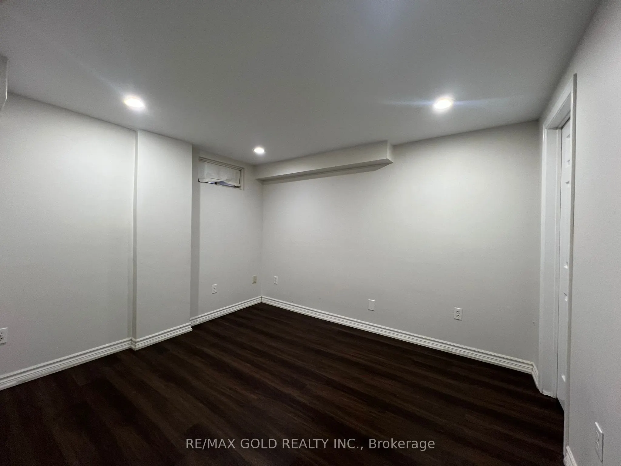 199 Sunforest Drive