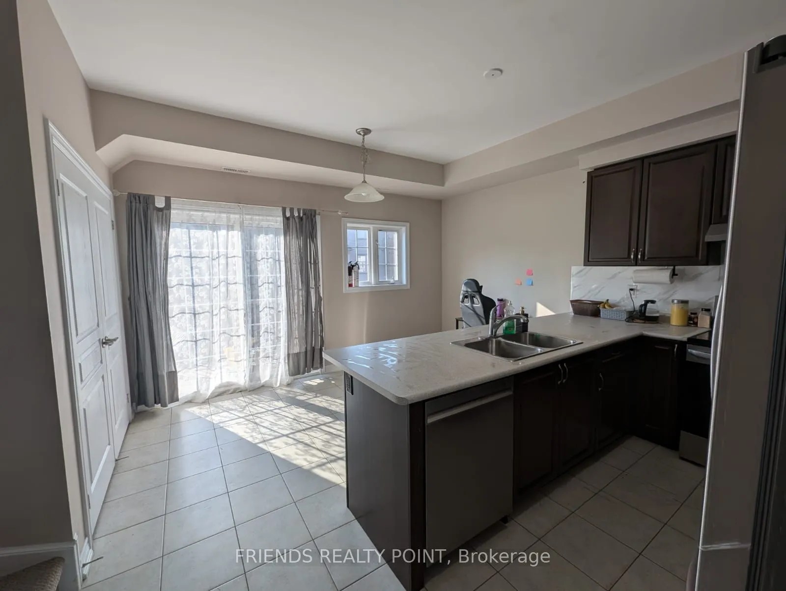 1401 PLAINS Road E #30