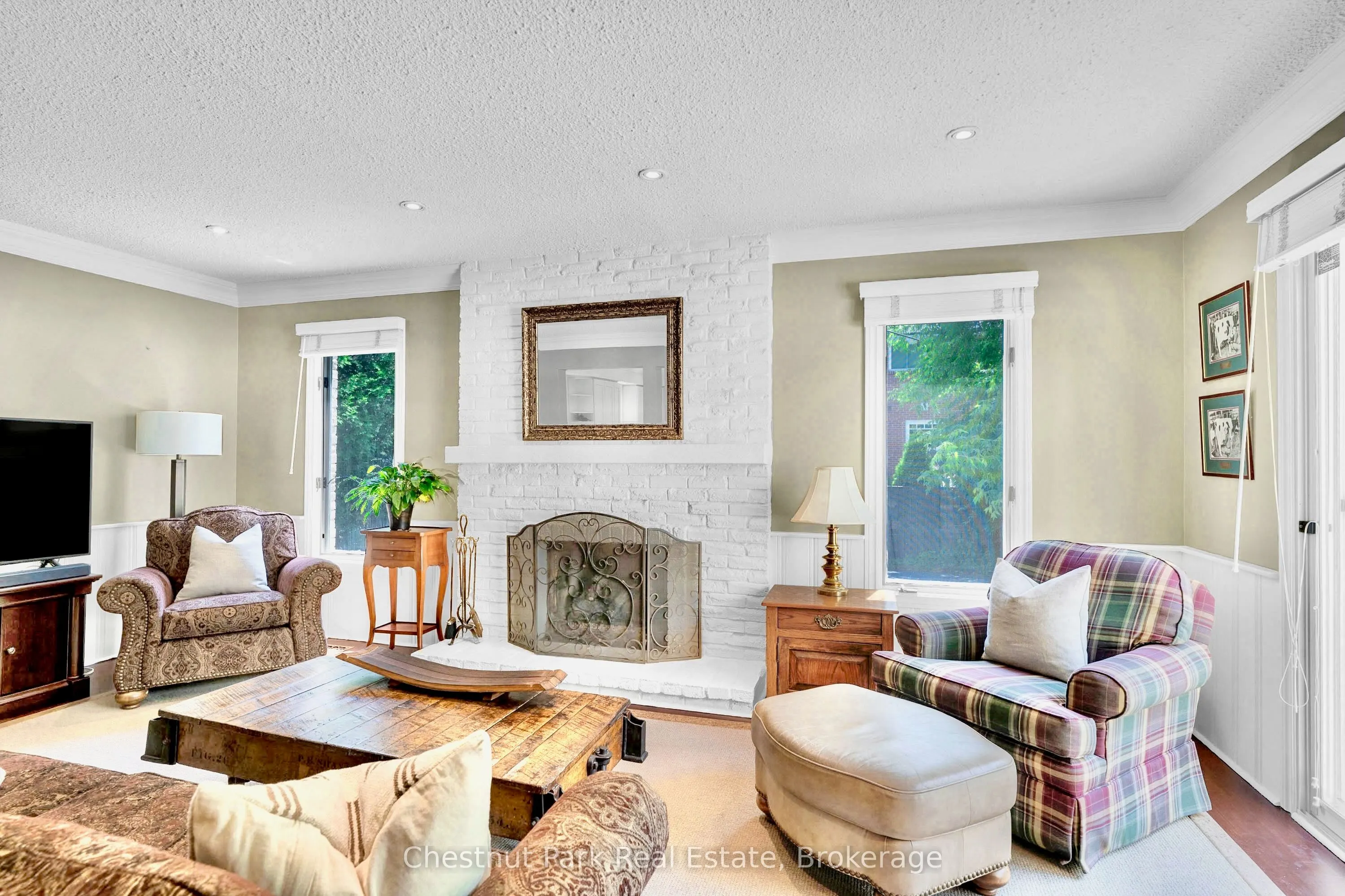 2052 Chippewa Trail