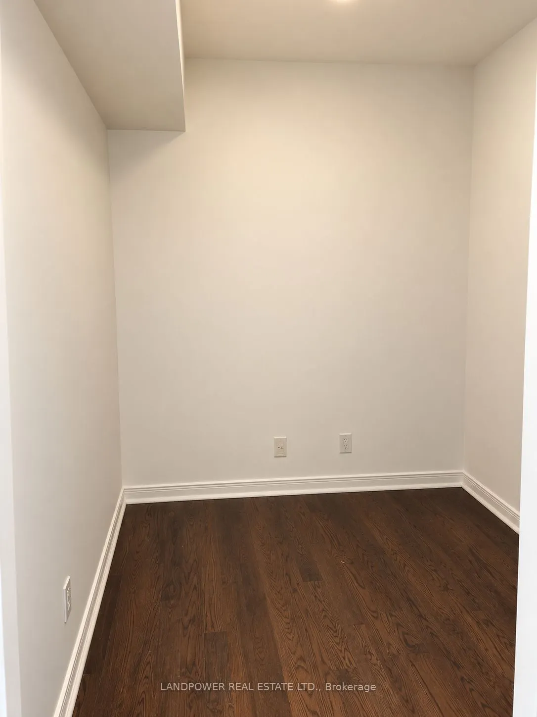 2230 Lakeshore Boulevard W #801