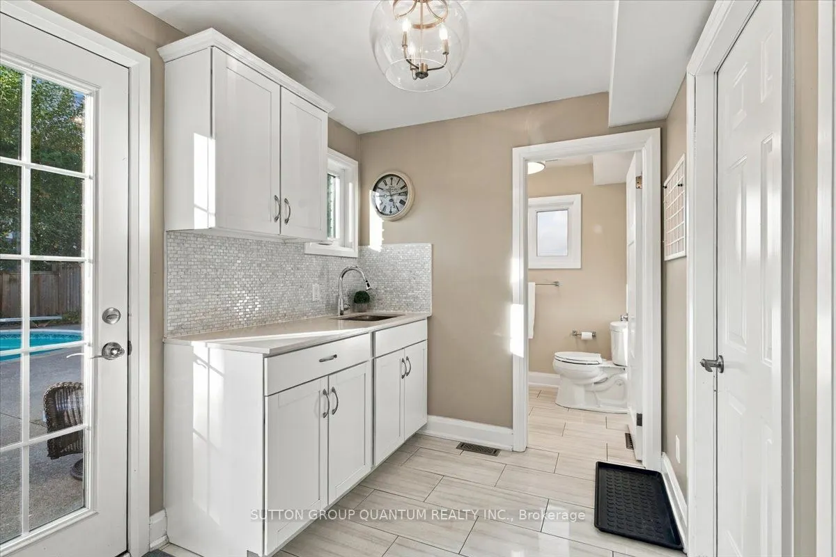 368 Aurora Crescent