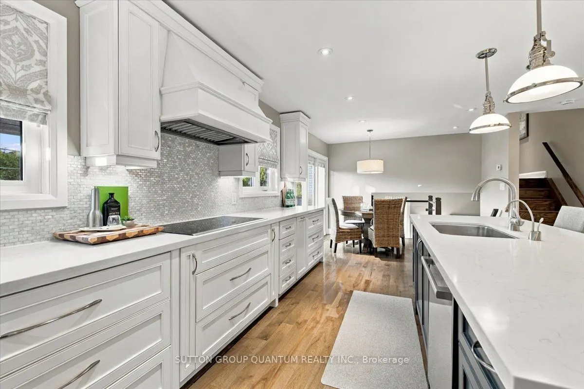368 Aurora Crescent