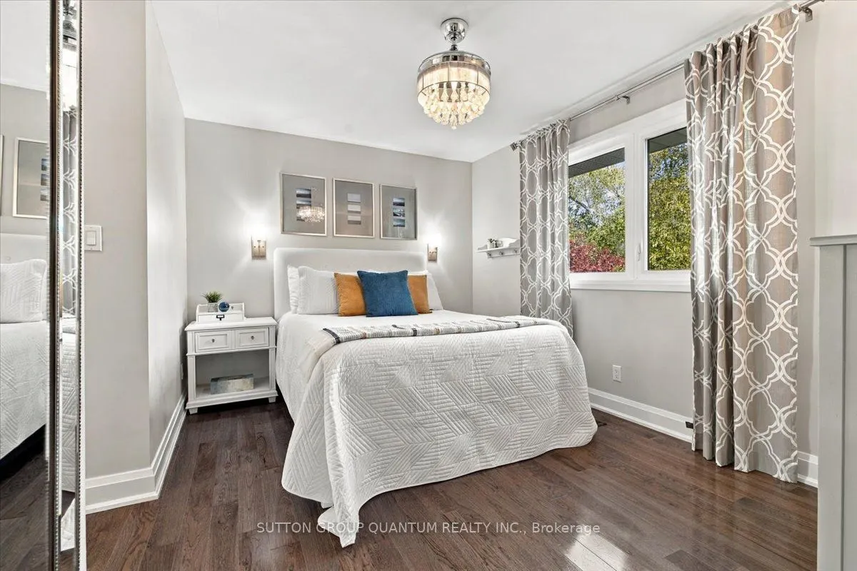 368 Aurora Crescent