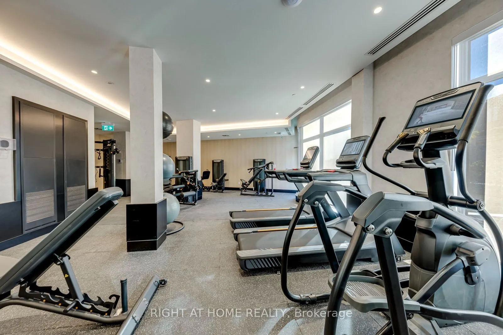 3008 William Cutmore Boulevard #221