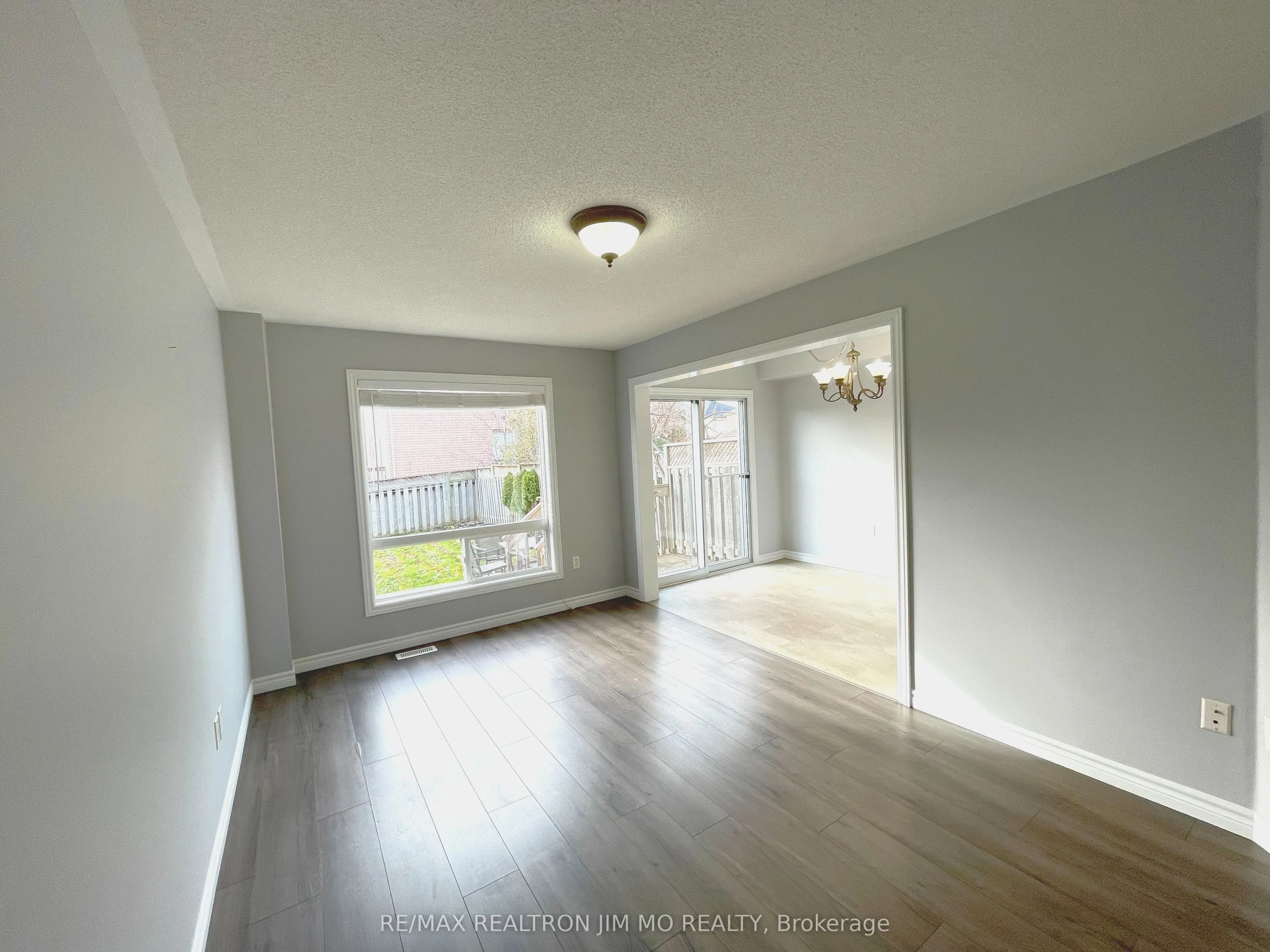 2272 Hummingbird Way