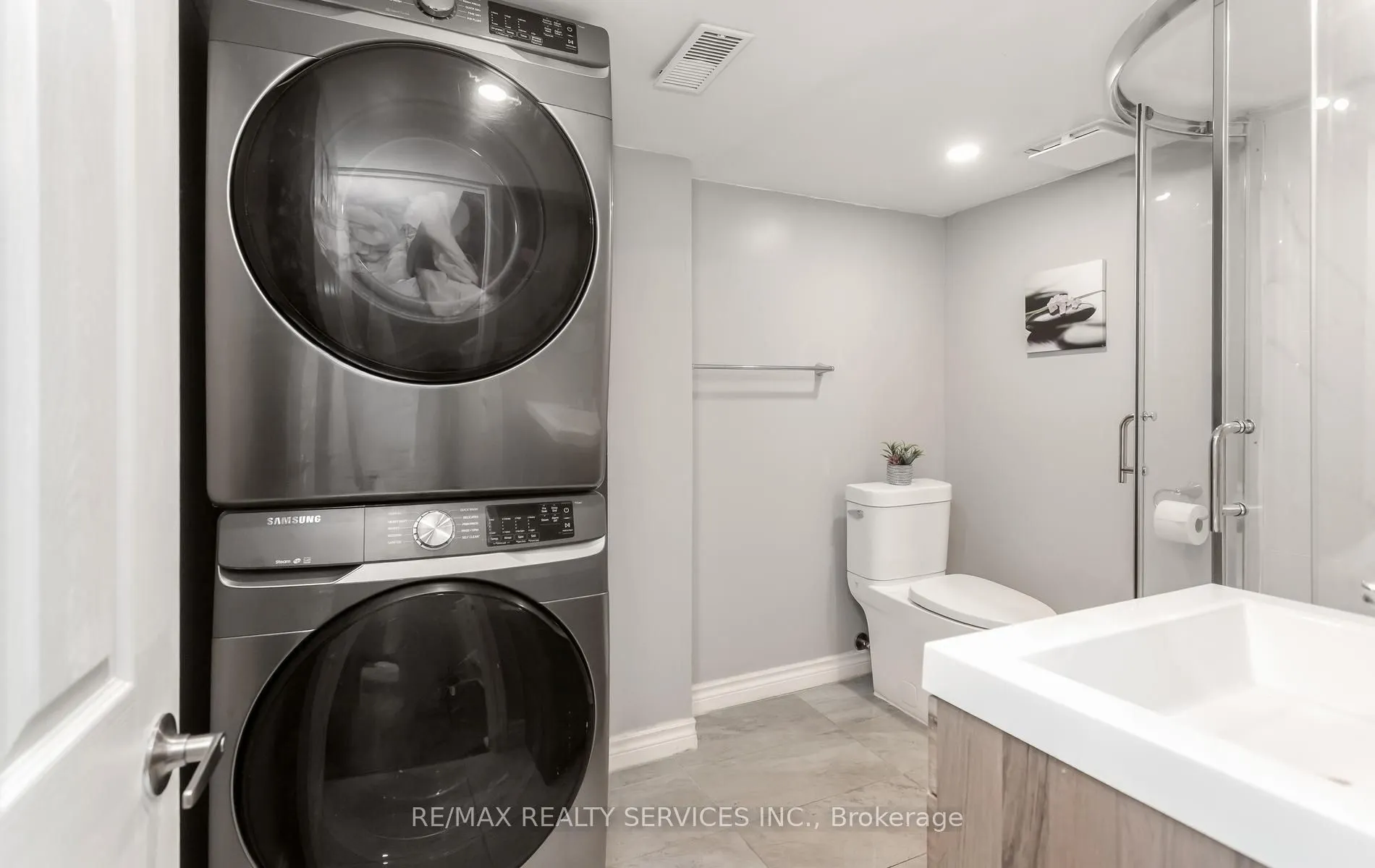 5659 Glen Erin Drive #40