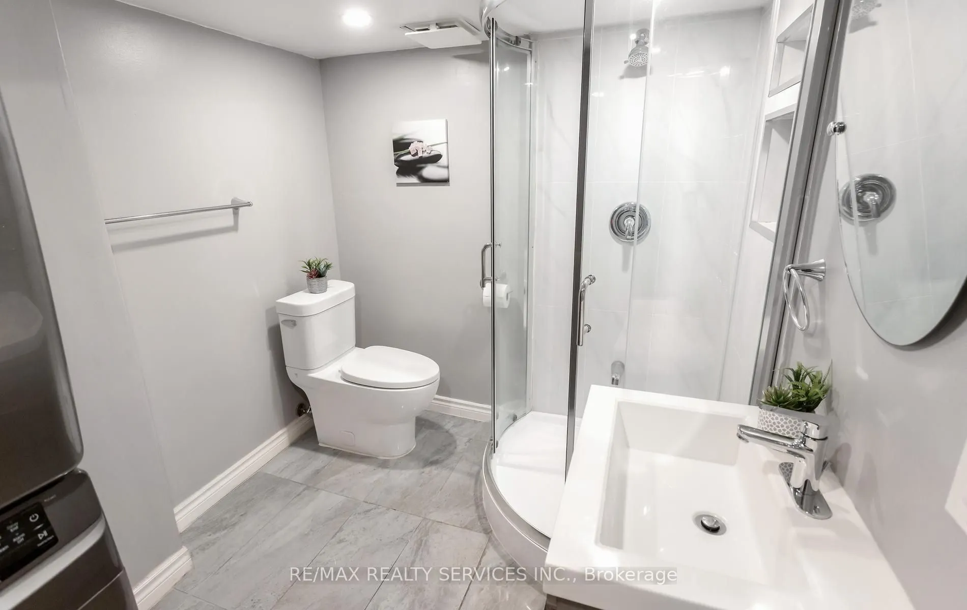 5659 Glen Erin Drive #40