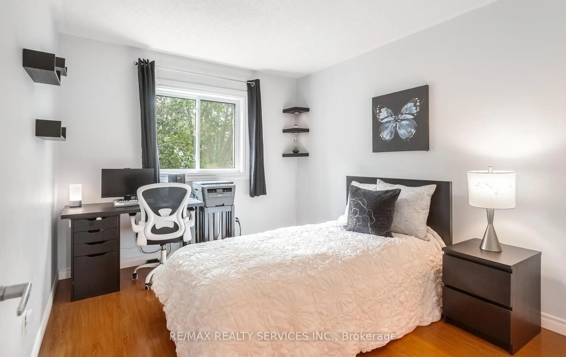 5659 Glen Erin Drive #40