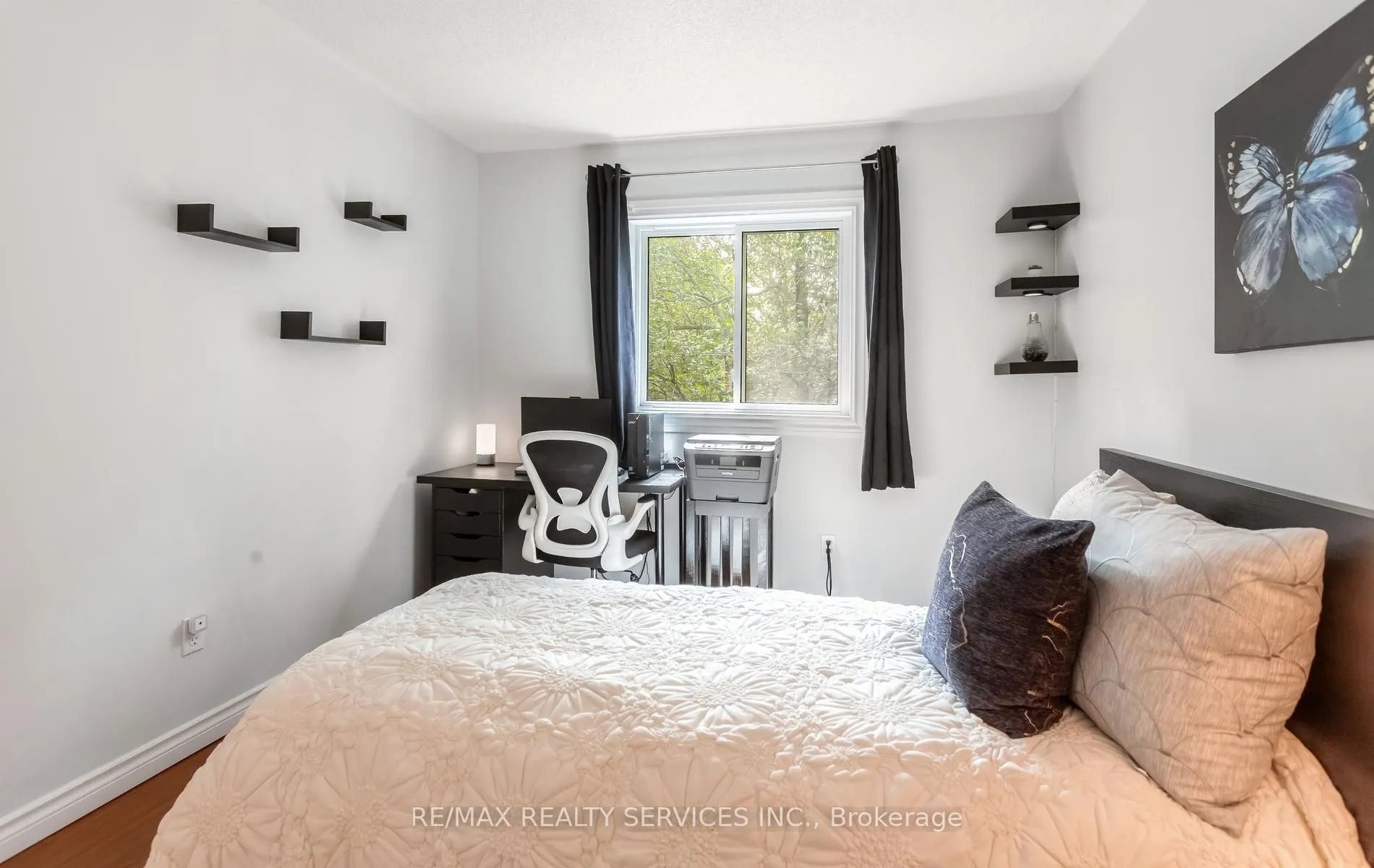 5659 Glen Erin Drive #40