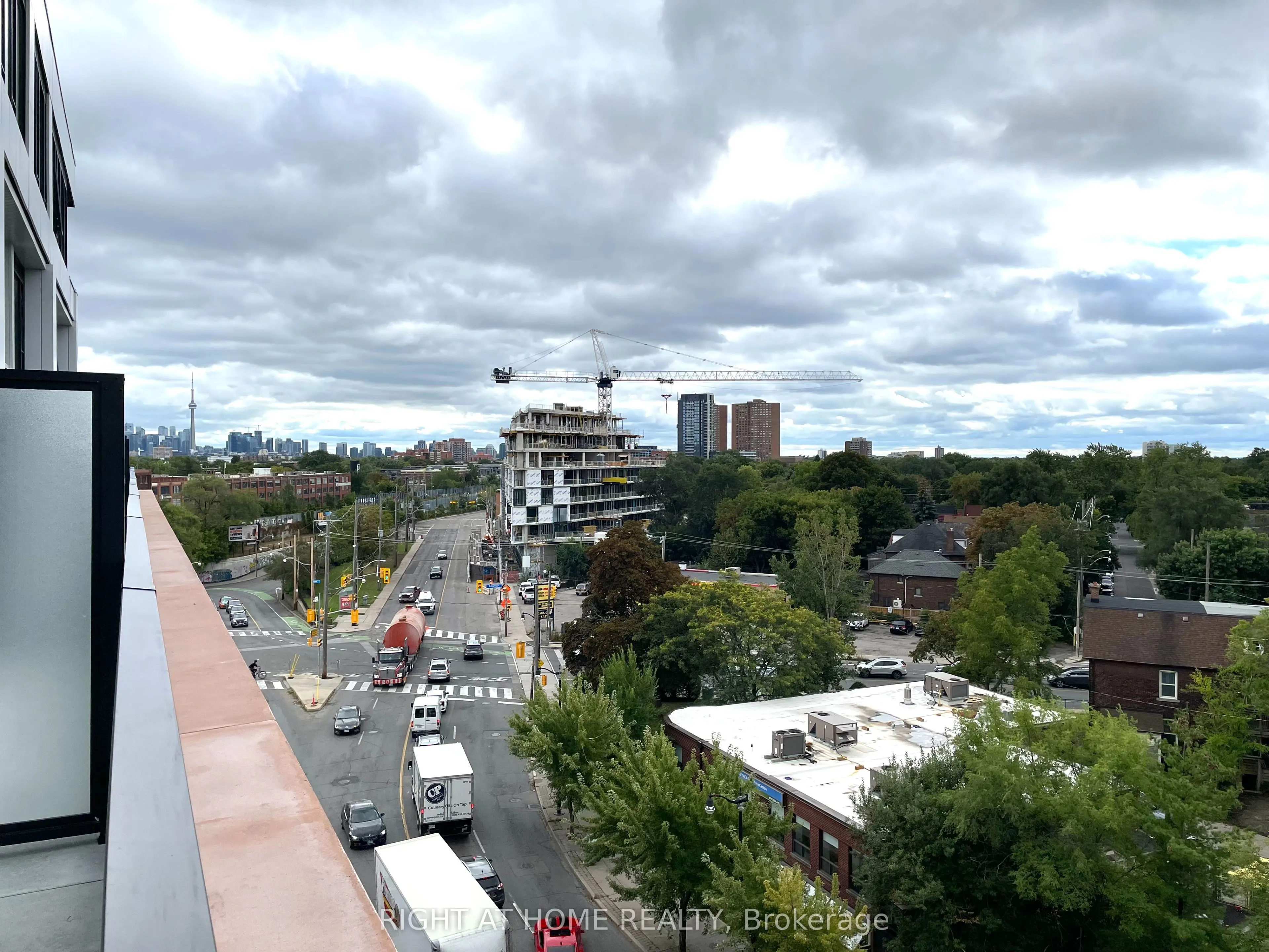 2720 Dundas Street W #603