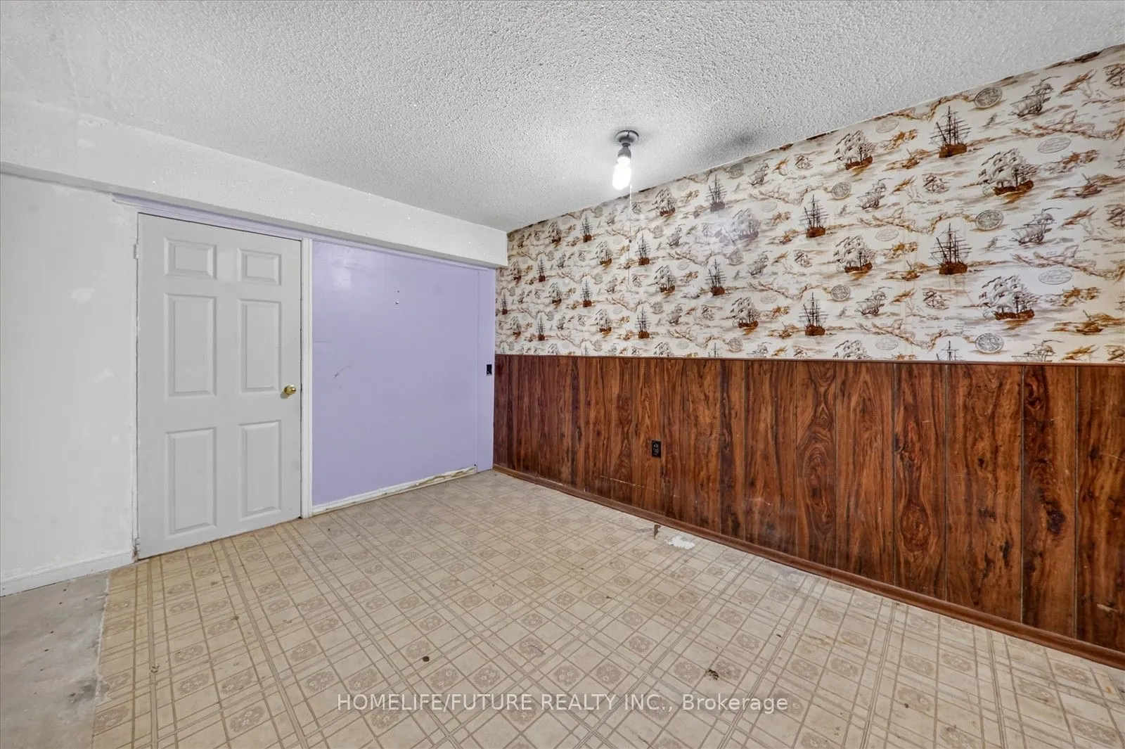 7 Winterfold Drive