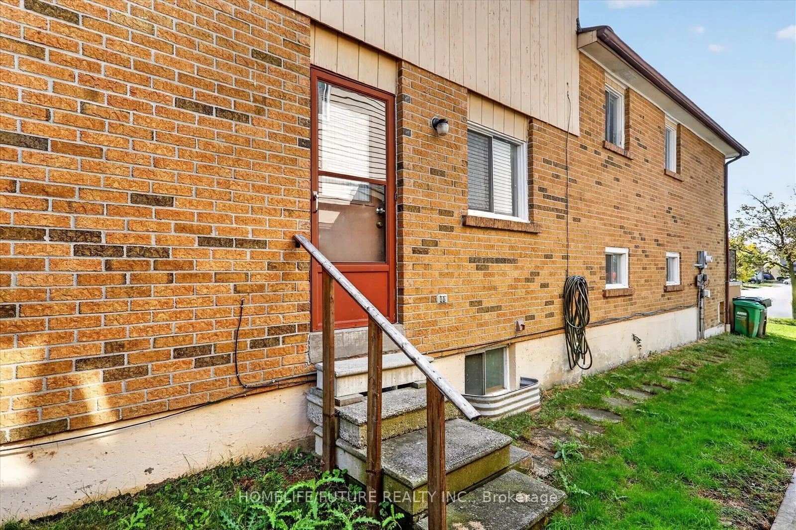 7 Winterfold Drive