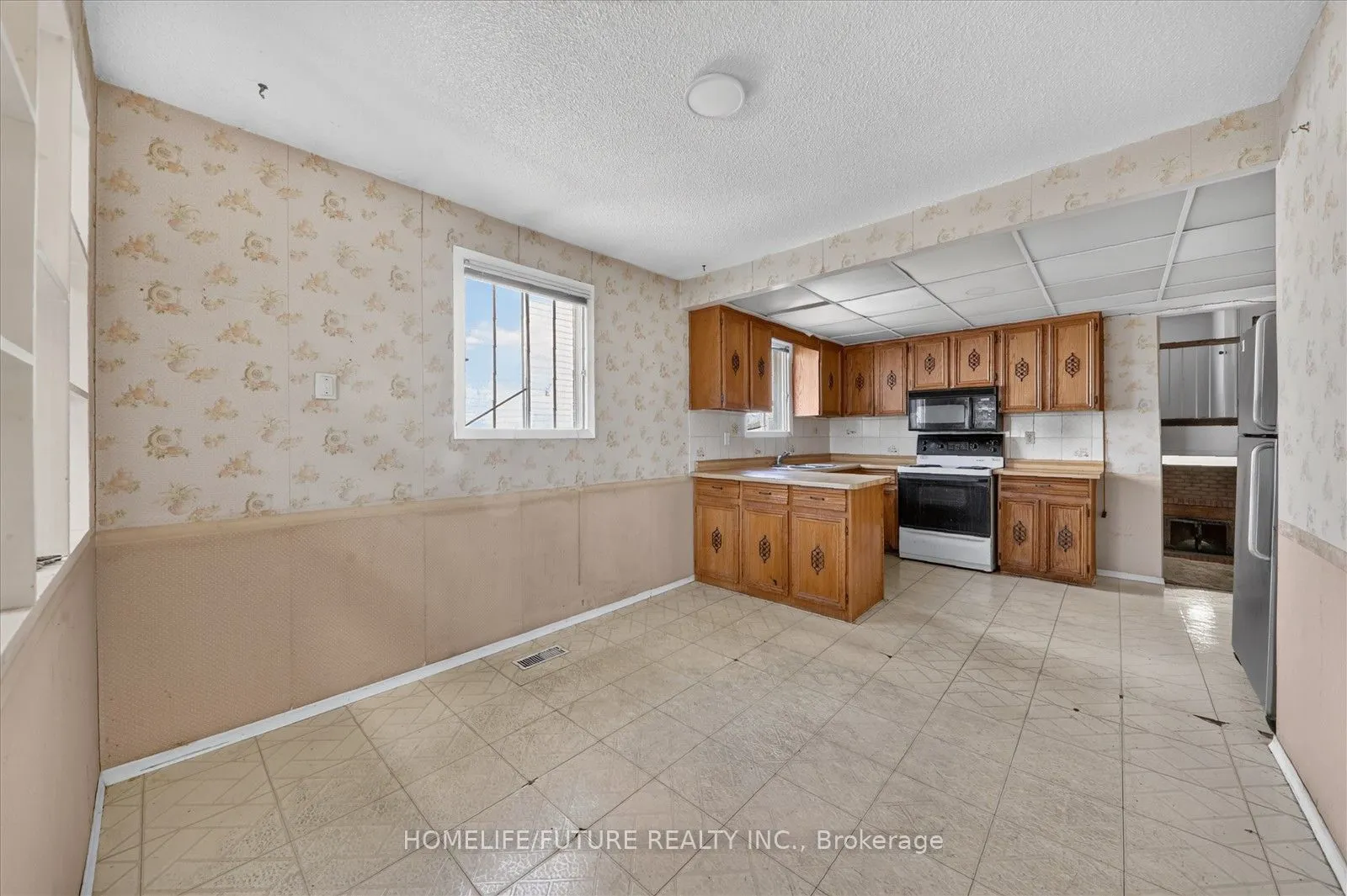 7 Winterfold Drive