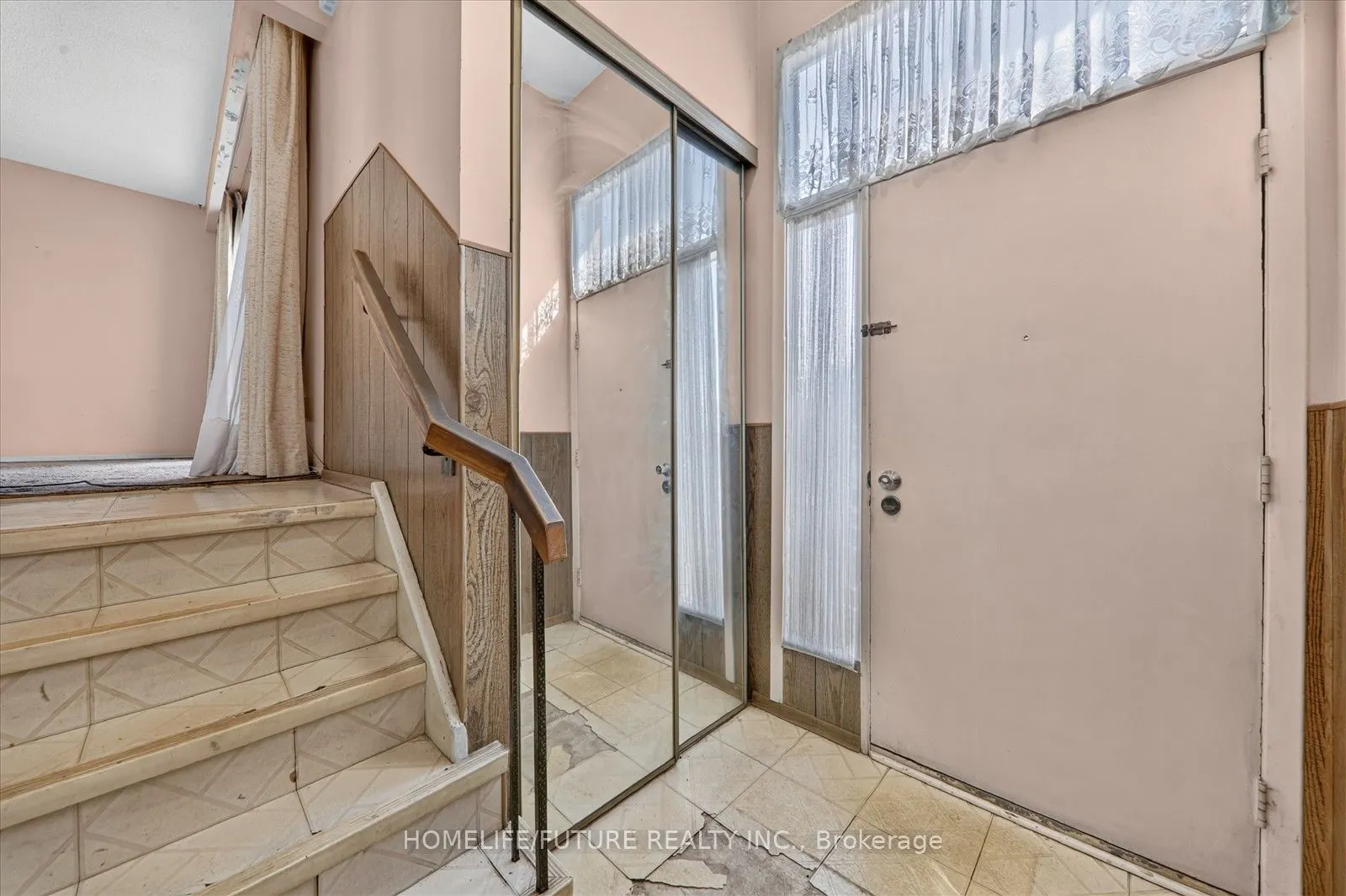 7 Winterfold Drive