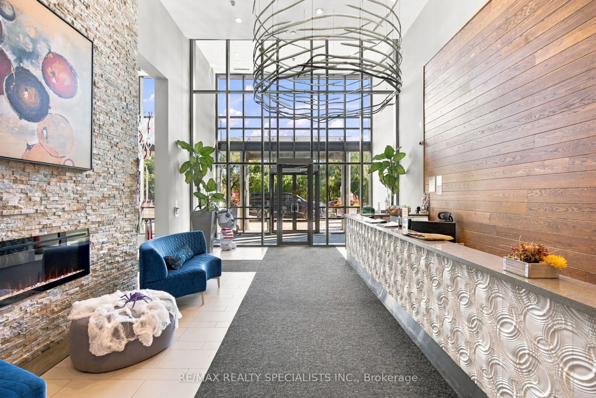 2230 Lake Shore Boulevard W #308