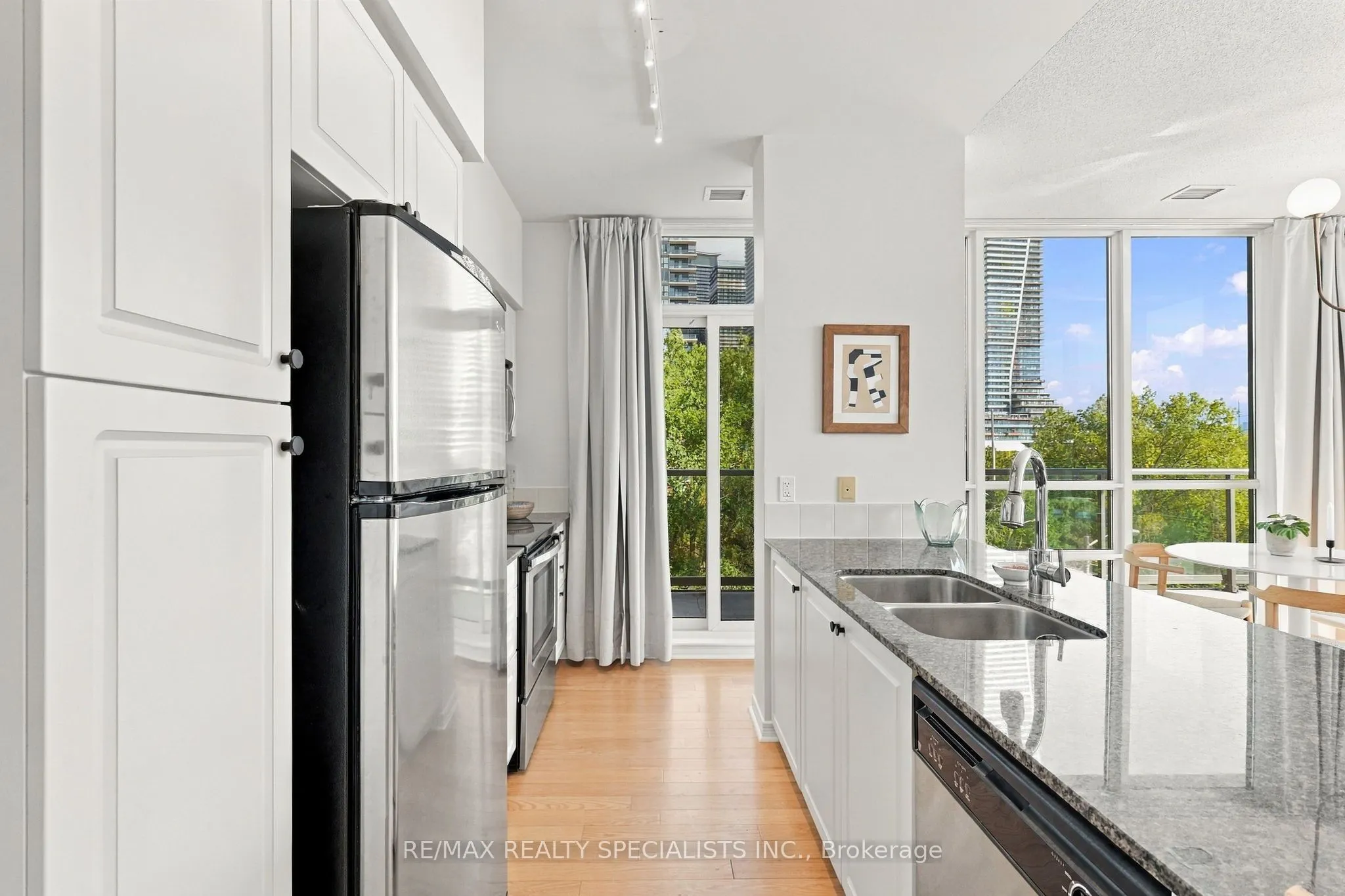 2230 Lake Shore Boulevard W #308