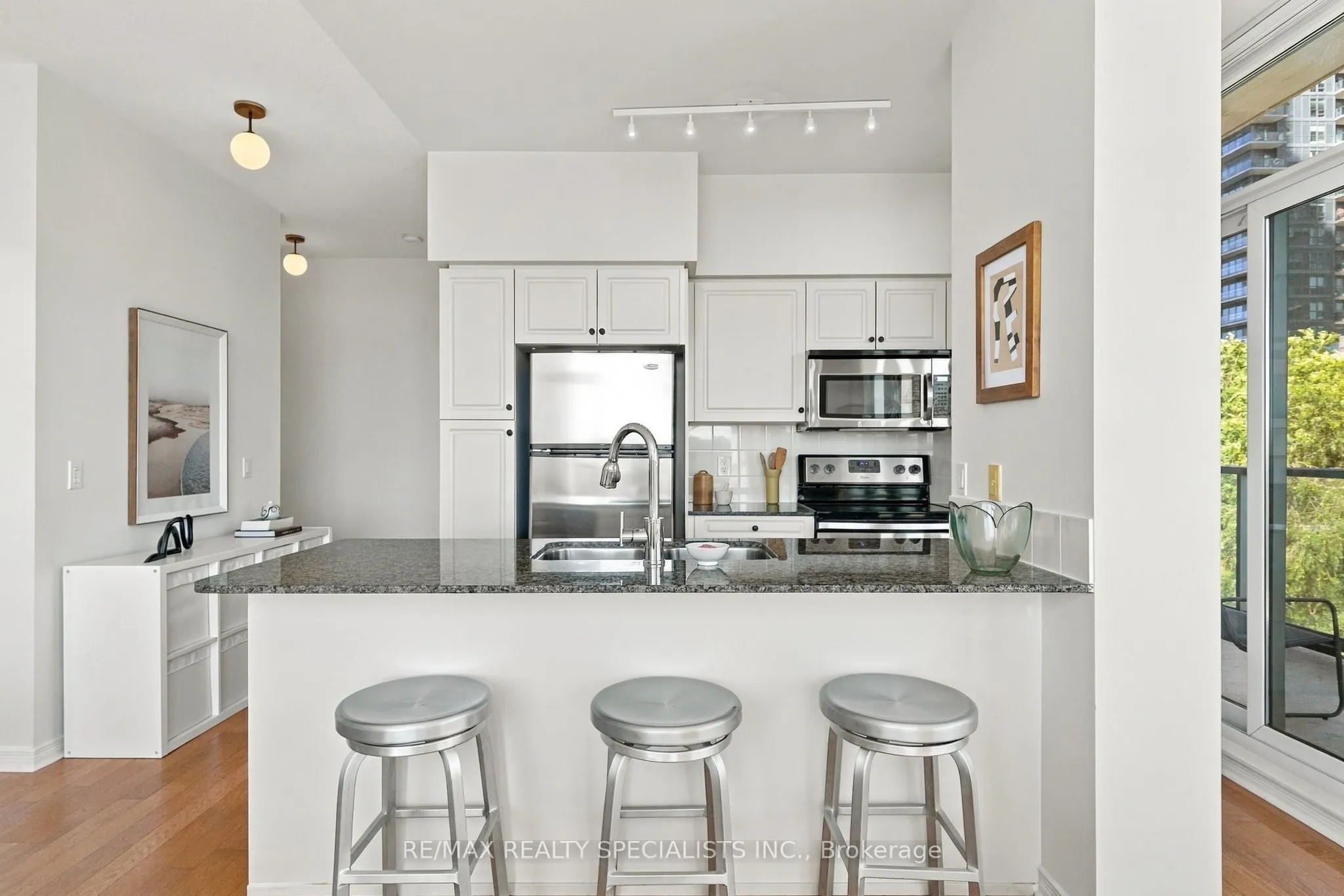 2230 Lake Shore Boulevard W #308