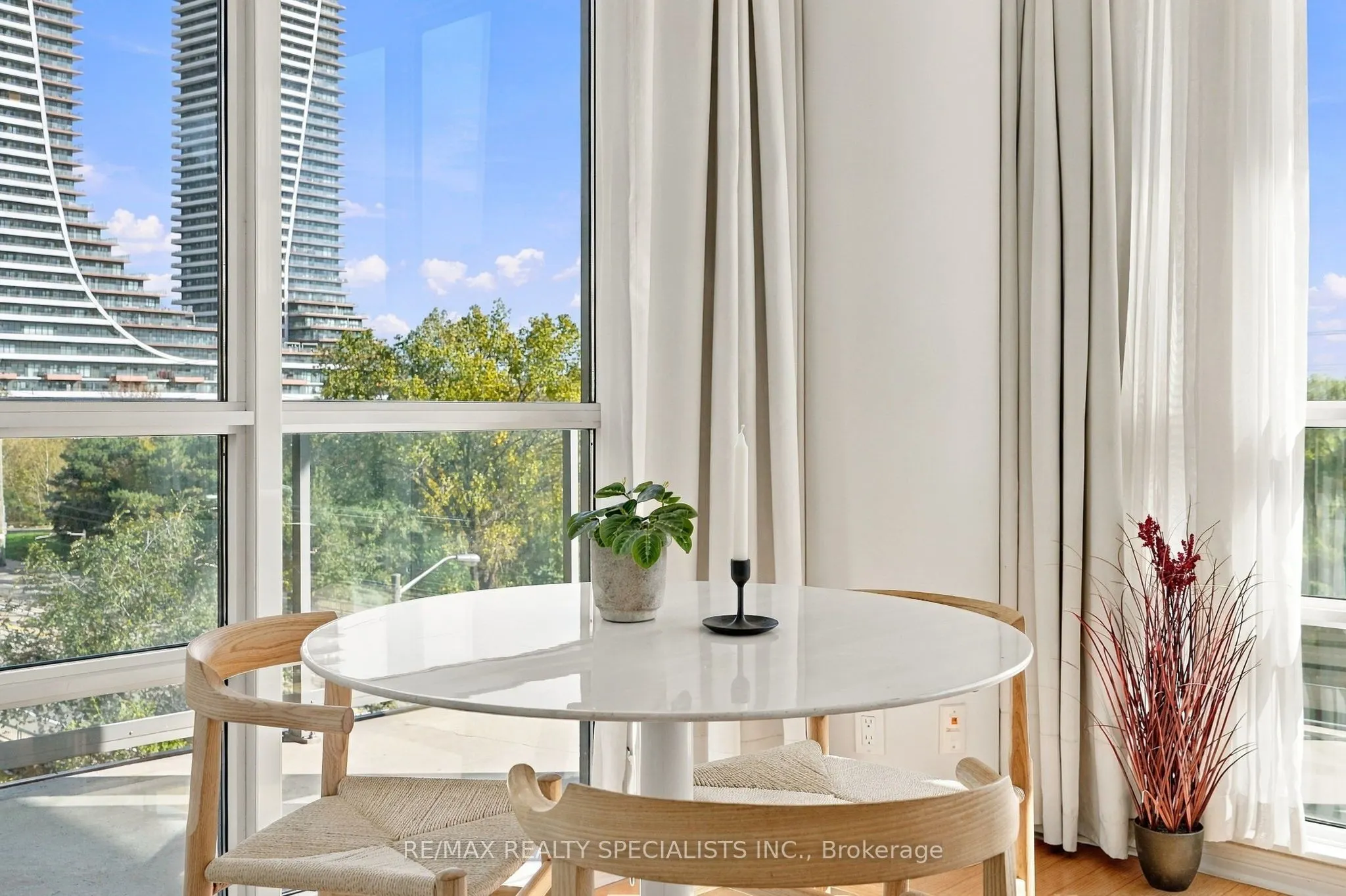 2230 Lake Shore Boulevard W #308