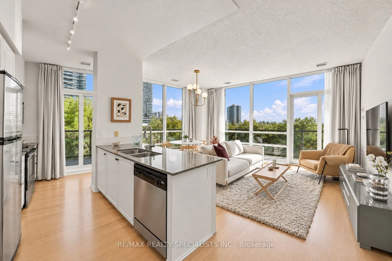 2230 Lake Shore Boulevard W #308