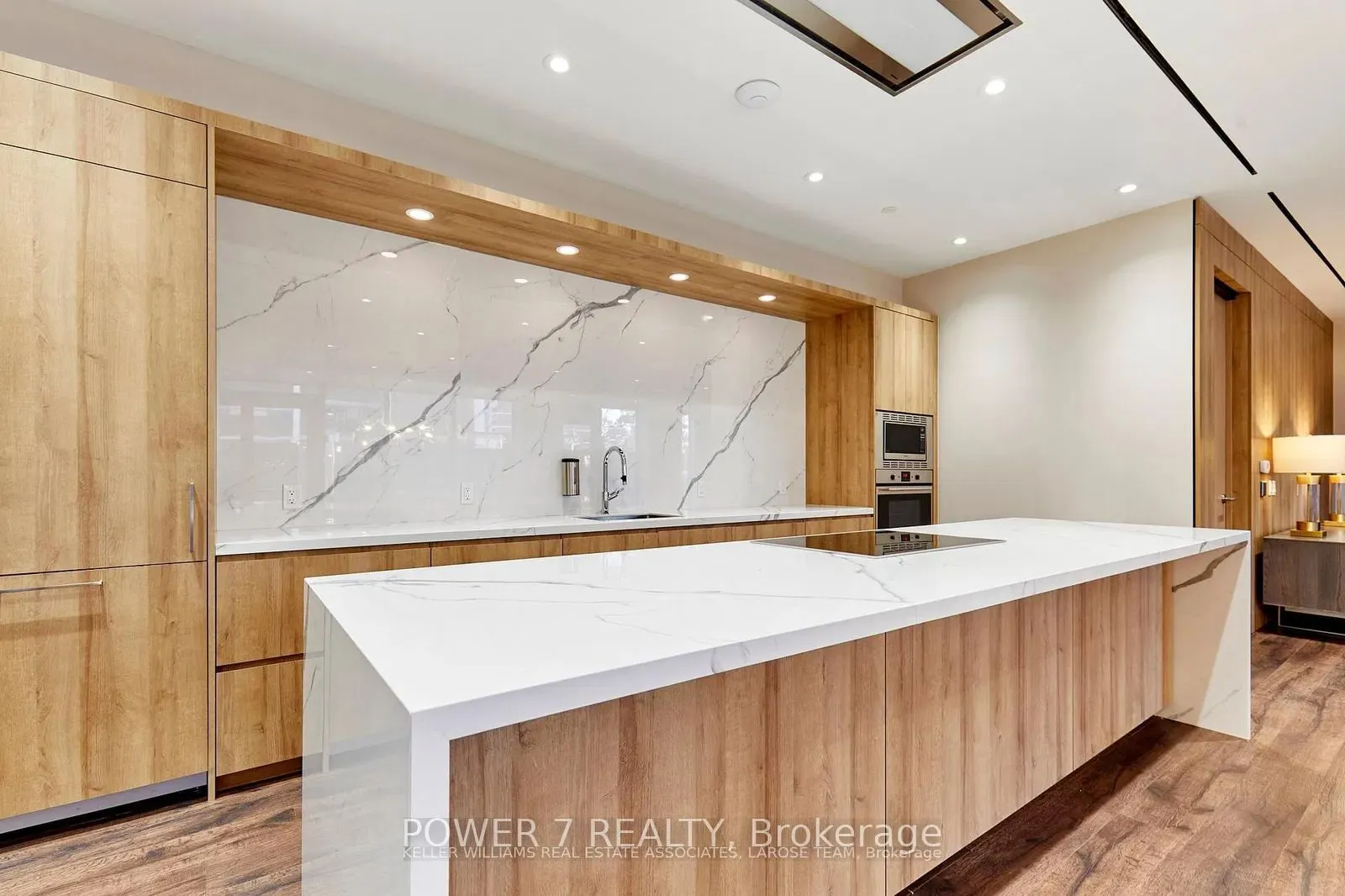 21 Park Street E #1001