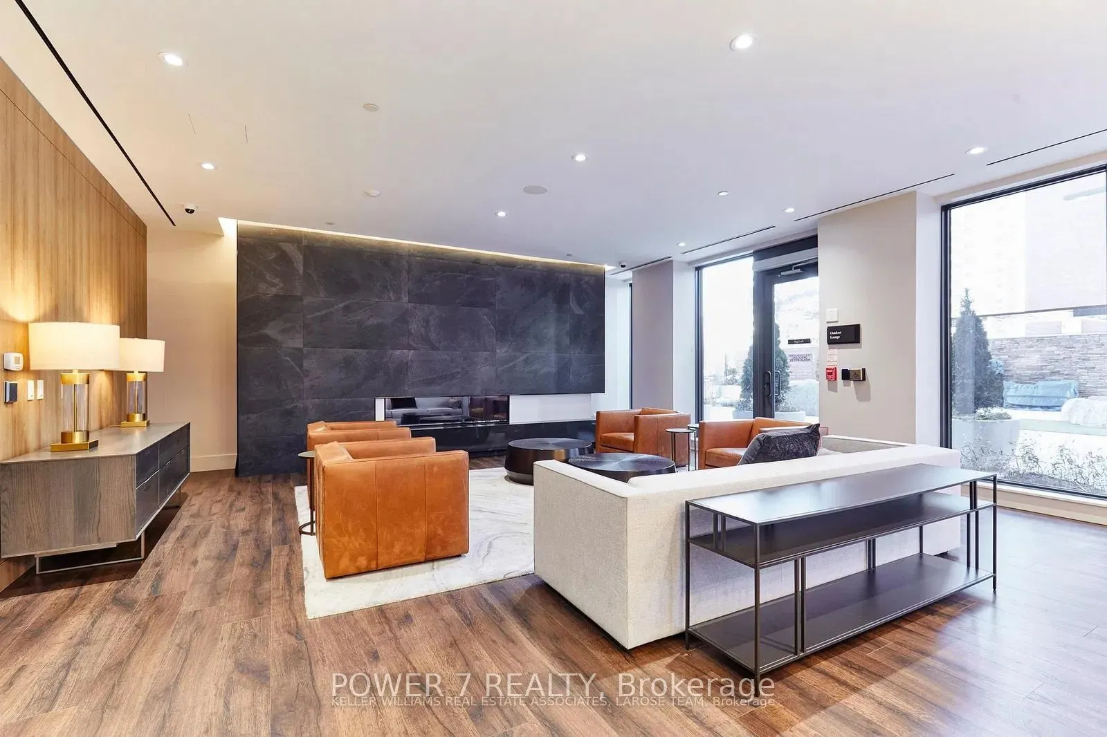 21 Park Street E #1001