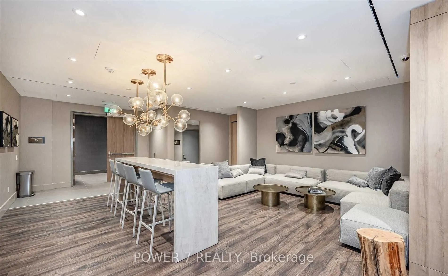 21 Park Street E #1001