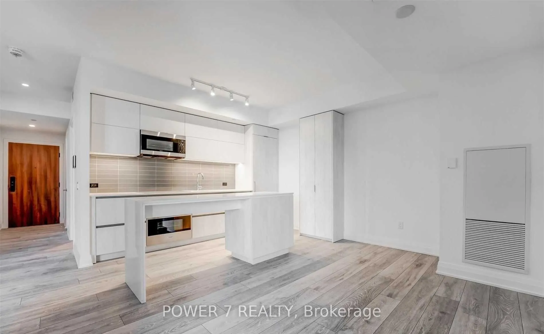 21 Park Street E #1001