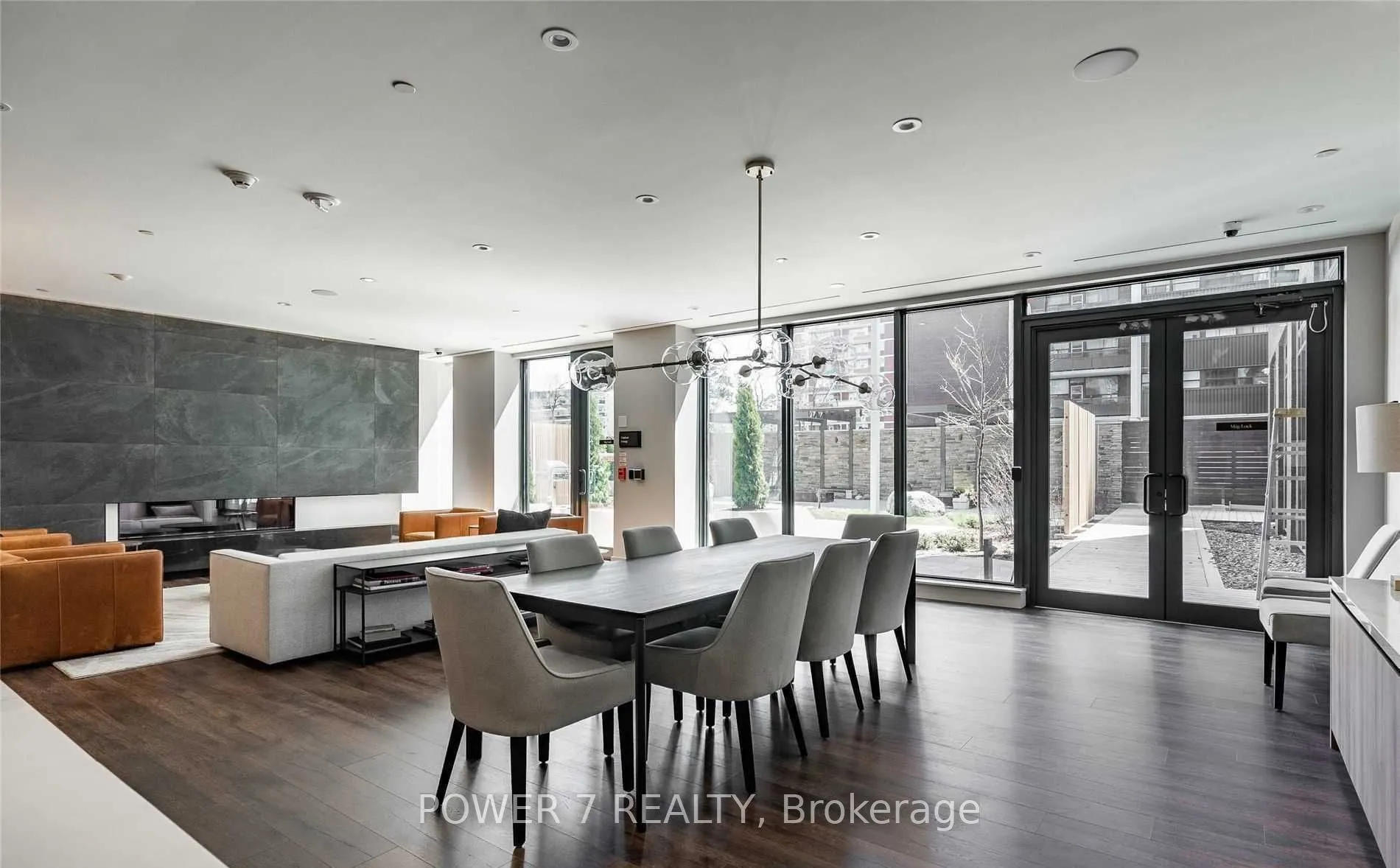 21 Park Street E #1001