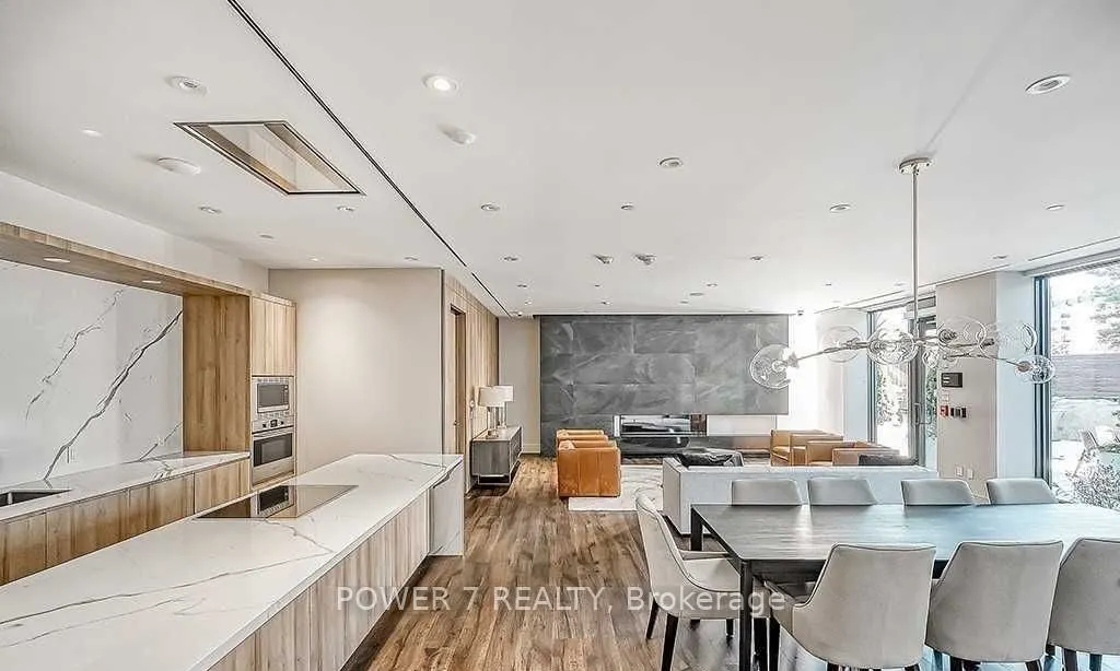 21 Park Street E #1001